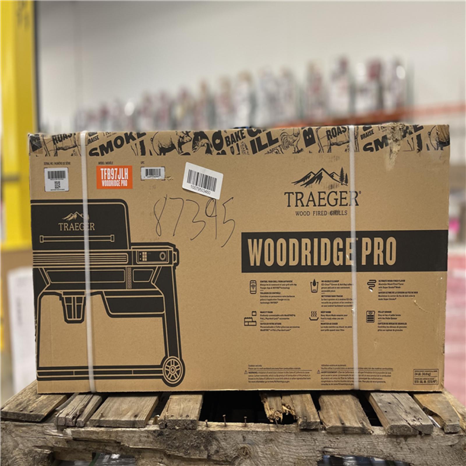 DALLAS LOCATION - Traeger Woodridge Pro Wi-Fi Pellet Grill and Smoker in Black