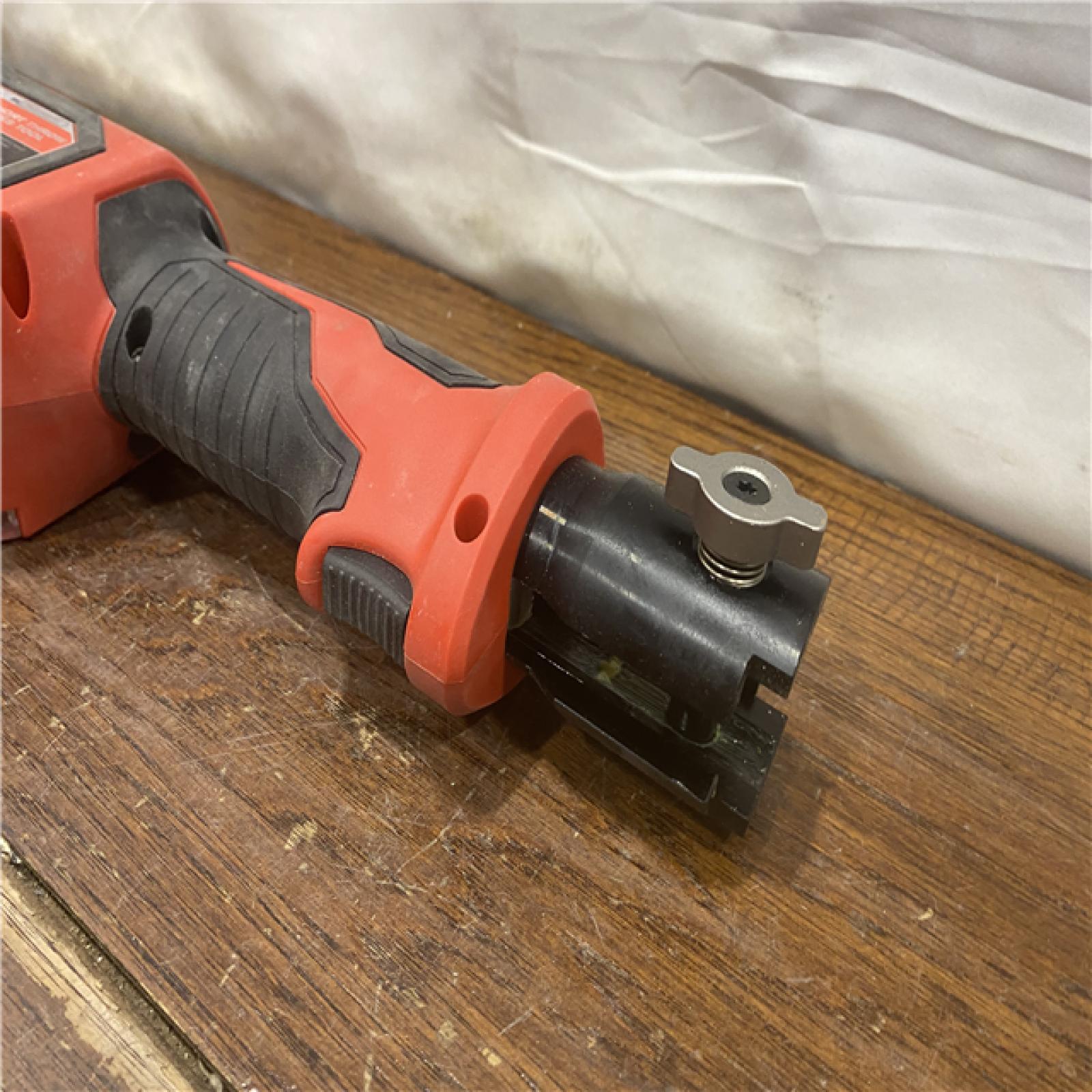AS-IS Milwaukee 2674-22P - M18 Short Throw Press Tool Kit - Viega PureFlow & T.