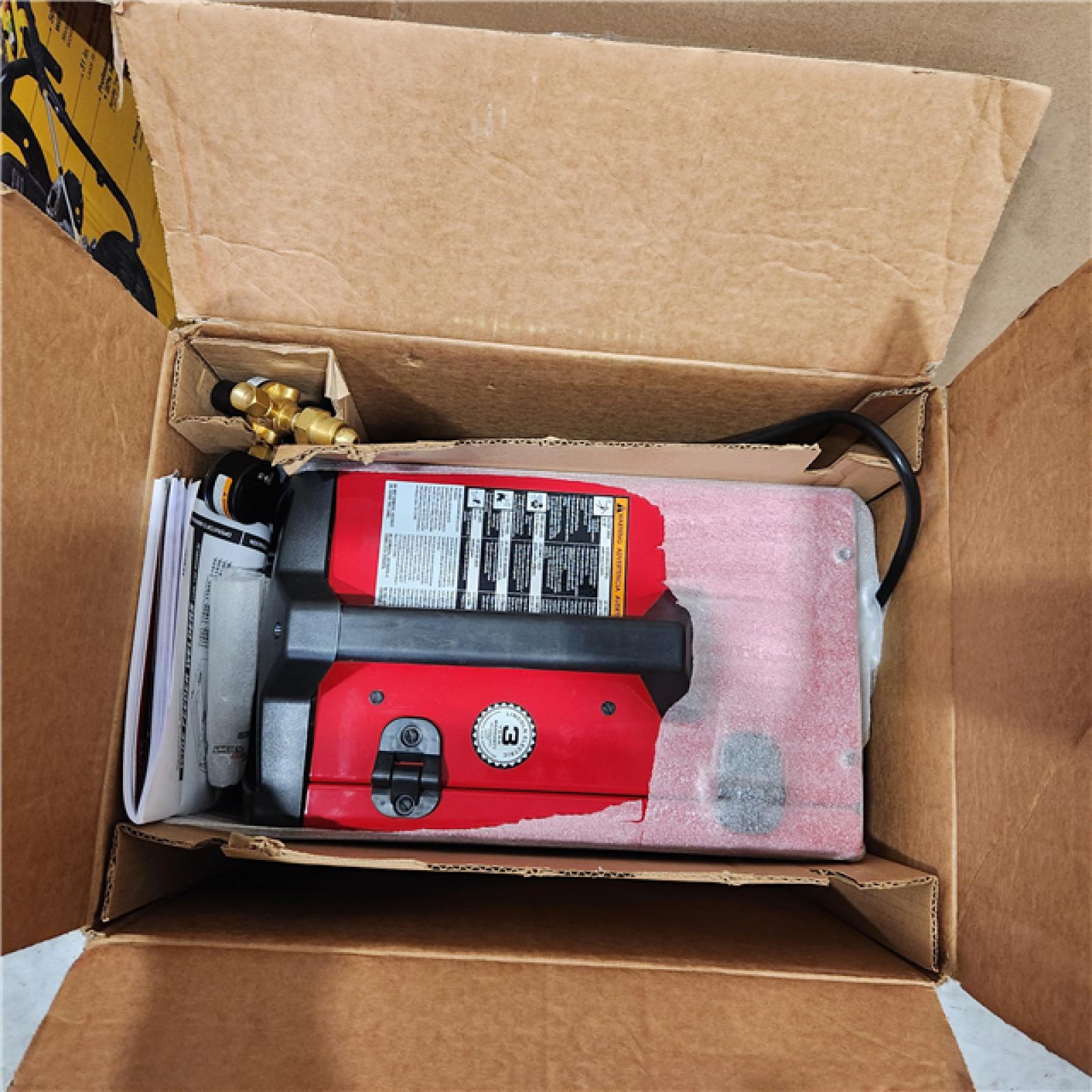Dallas Location - As-Is Lincoln Electric Weld-Pak 140 Amp MIG Wire Feed Welder