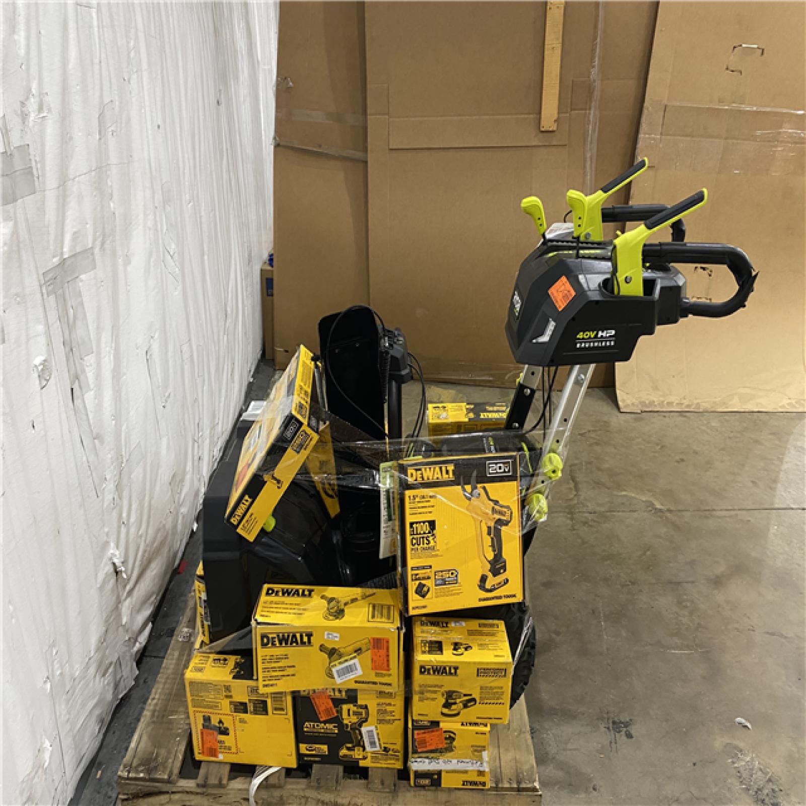 Houston Location AS IS - Tool Pallet