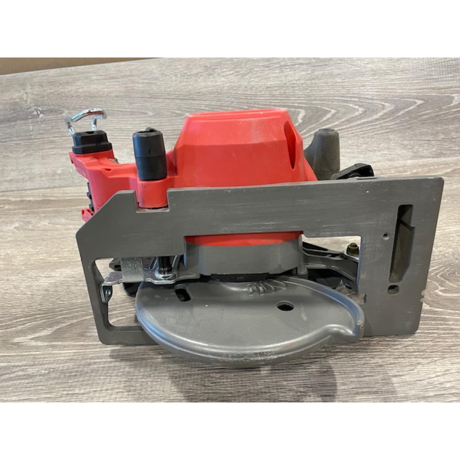 AS-IS Milwaukee FUEL 18V Lithium-Ion Brushless Cordless 6-1/2 in. Circular Saw (Tool-Only)
