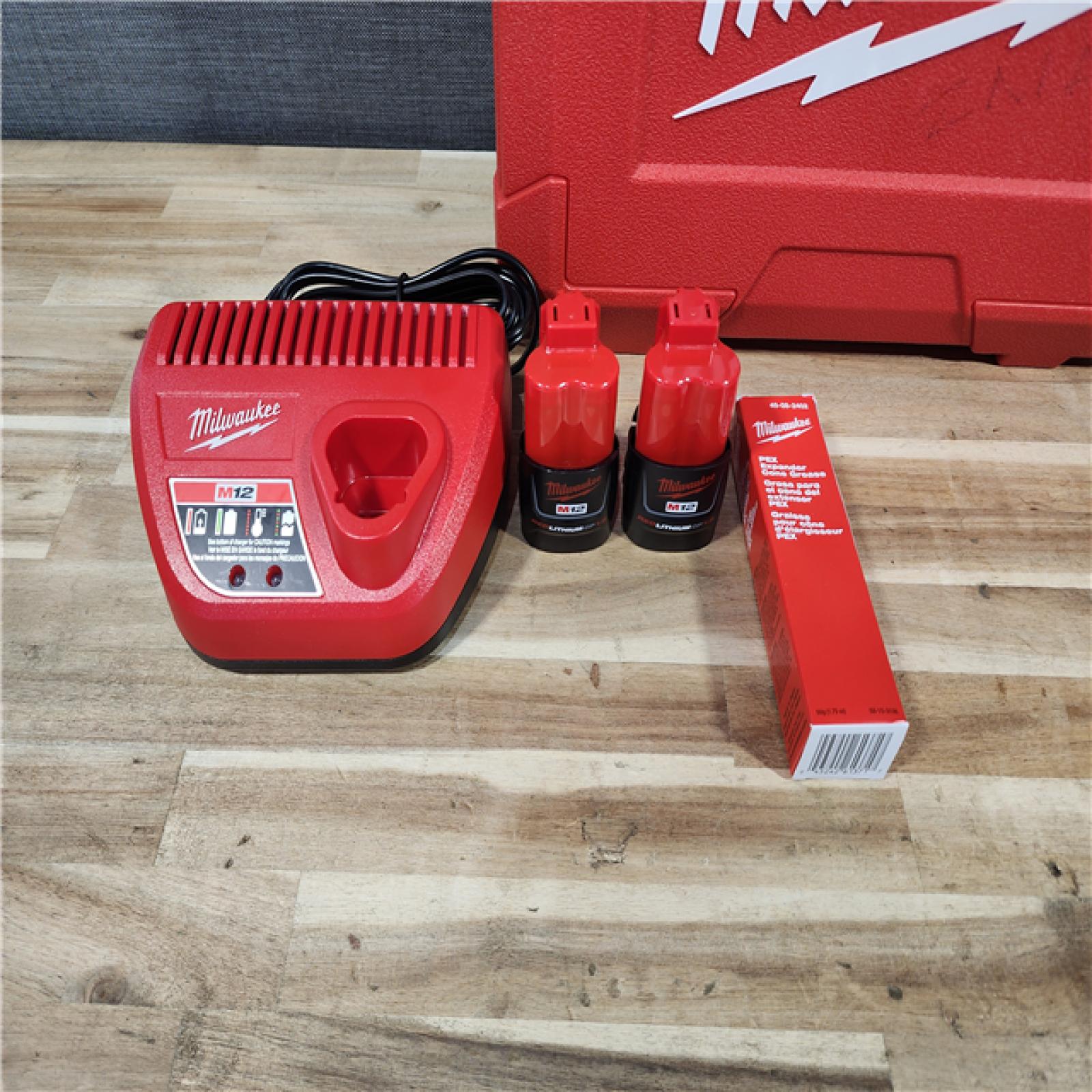 HOUSTON LOCATION - AS-IS (APPEARS LIKE NEW) M12 12-Volt Lithium-Ion Cordless PEX Expansion Tool Kit with (2) 1.5 Ah Batteries  (3) Expansion Heads and Hard Case