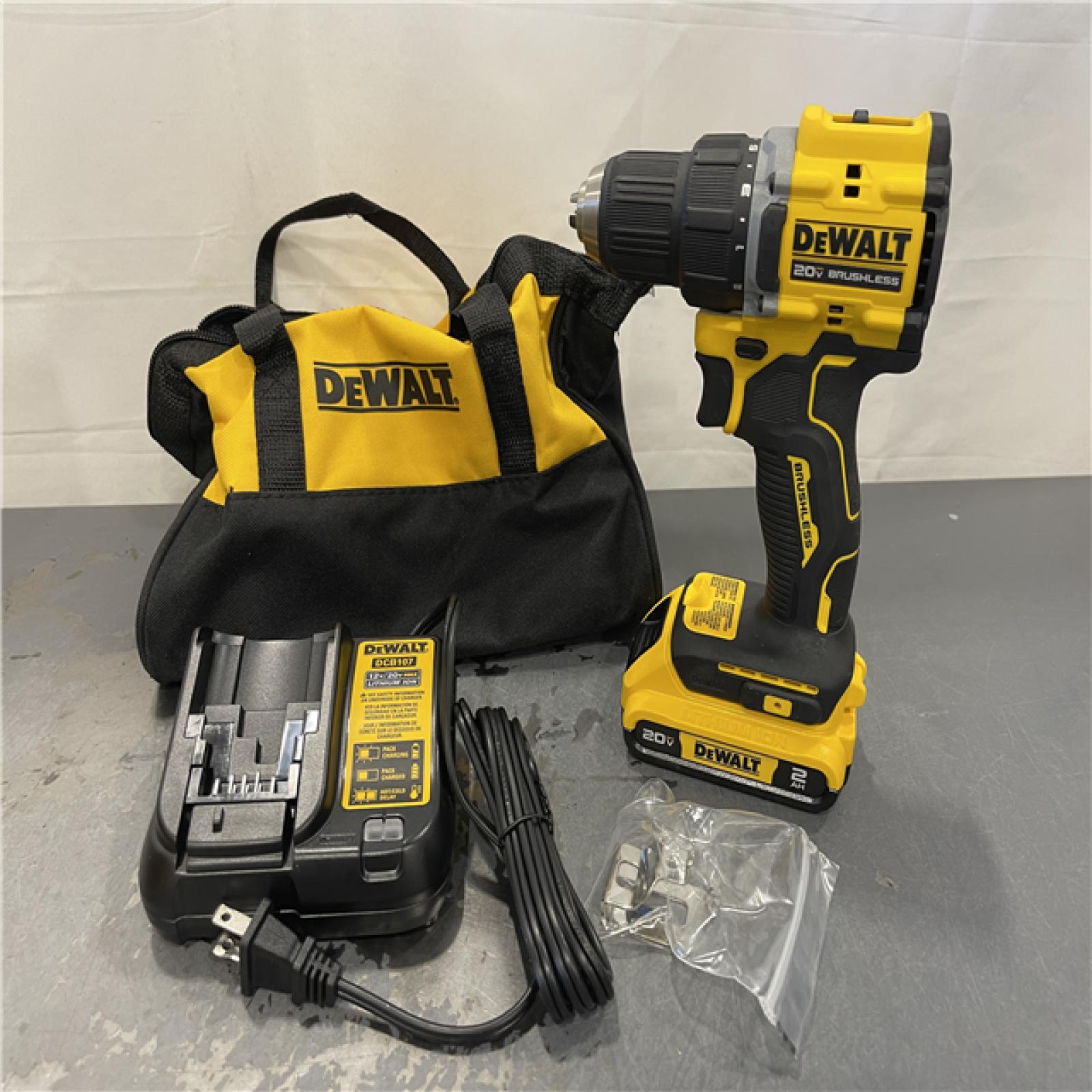 AS-IS - DEWALT ATOMIC 20-Volt Lithium-Ion Cordless Compact 1/2 in. Drill/Driver Kit