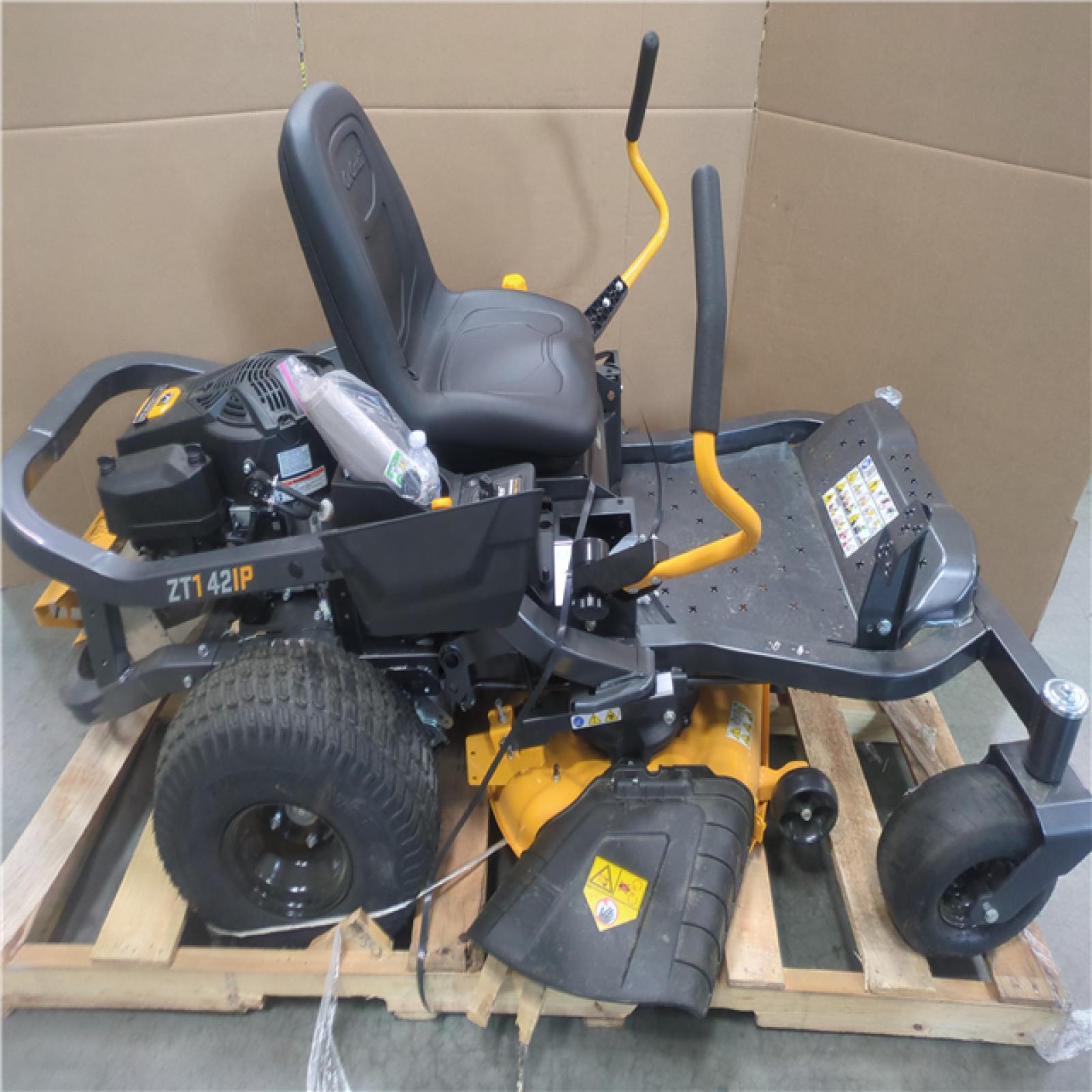 CALIFORNIA AS-IS CUB CADET SITDOWN LAWNMOWER ZT1 42IP