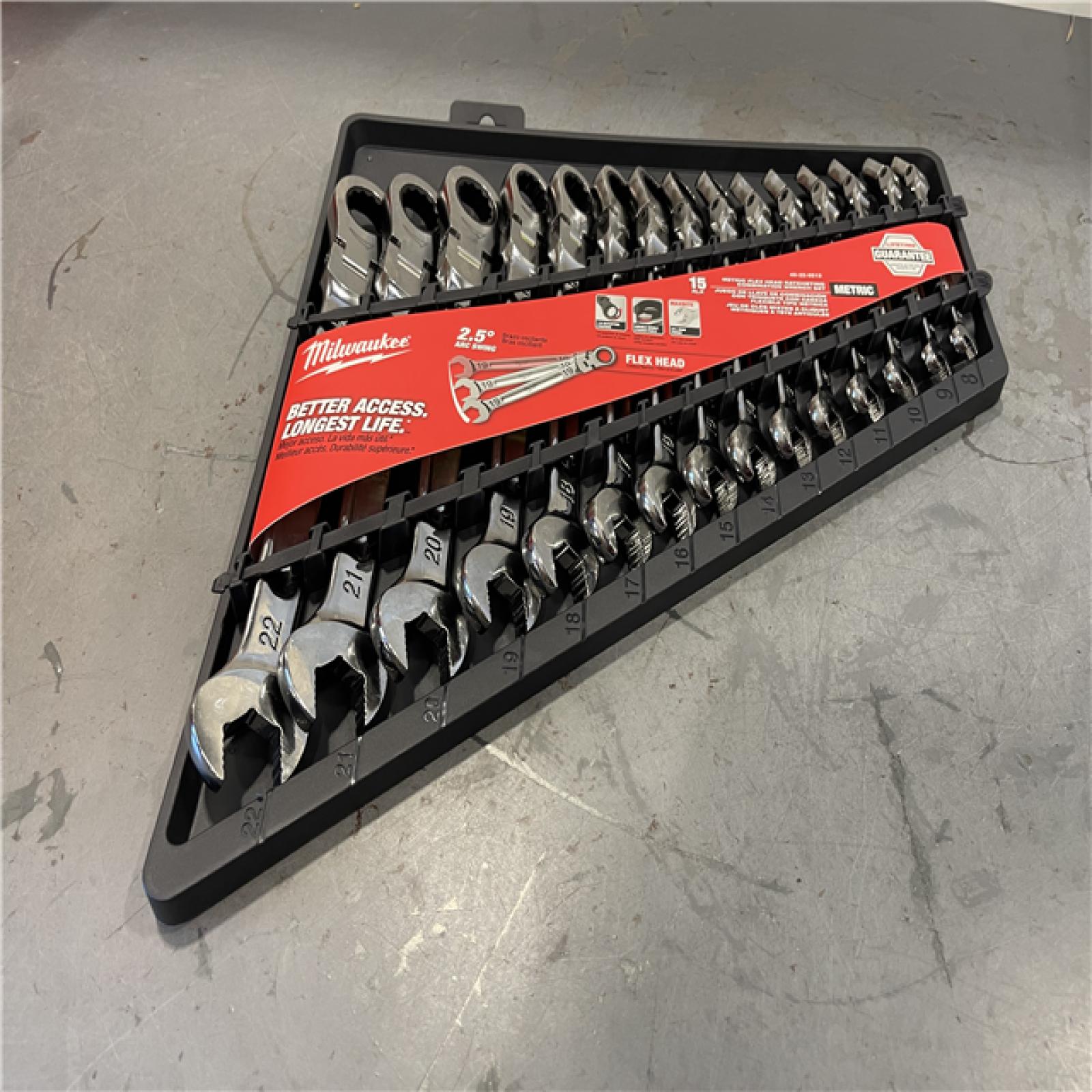AS-IS - Milwaukee 144-Position Flex-Head Ratcheting Combination Wrench Set Metric (15-Piece)