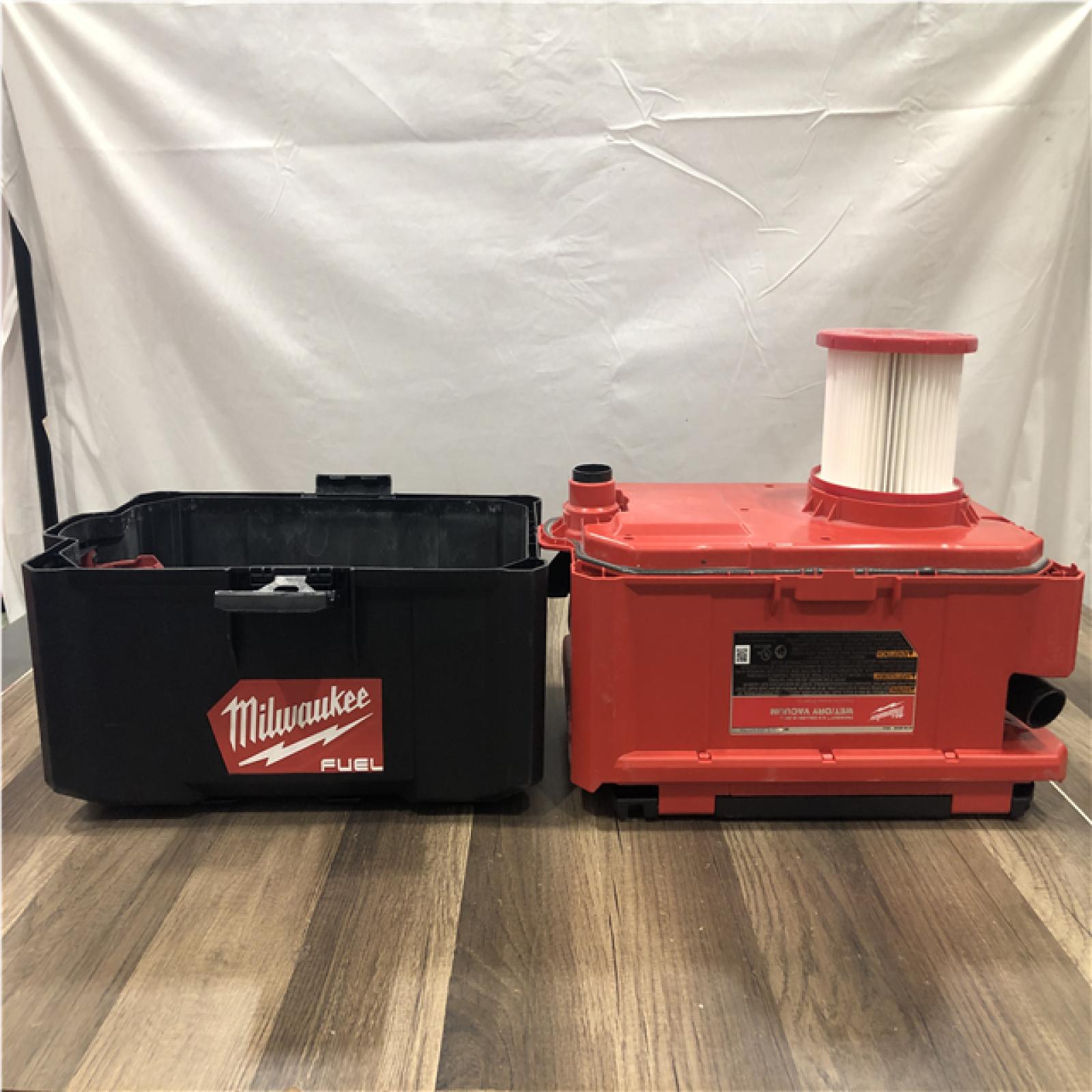 AS-IS Milwaukee FUEL PACKOUT 18-Volt Lithium-Ion Cordless 2.5 Gal. Wet/Dry Vacuum (Vacuum-Only)