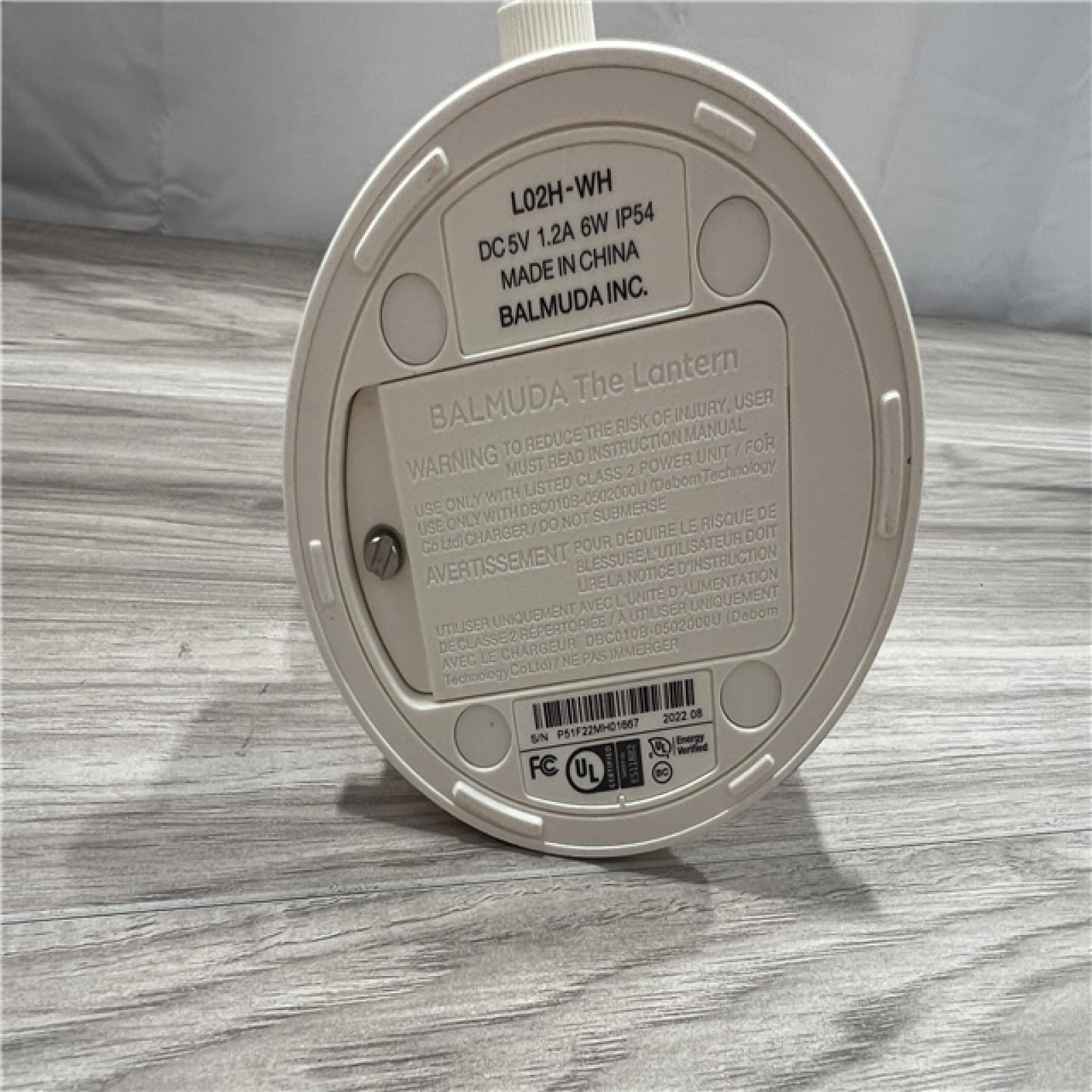 AS-IS BALMUDA  The Lantern Rechargeable LED 3Light Modes - White