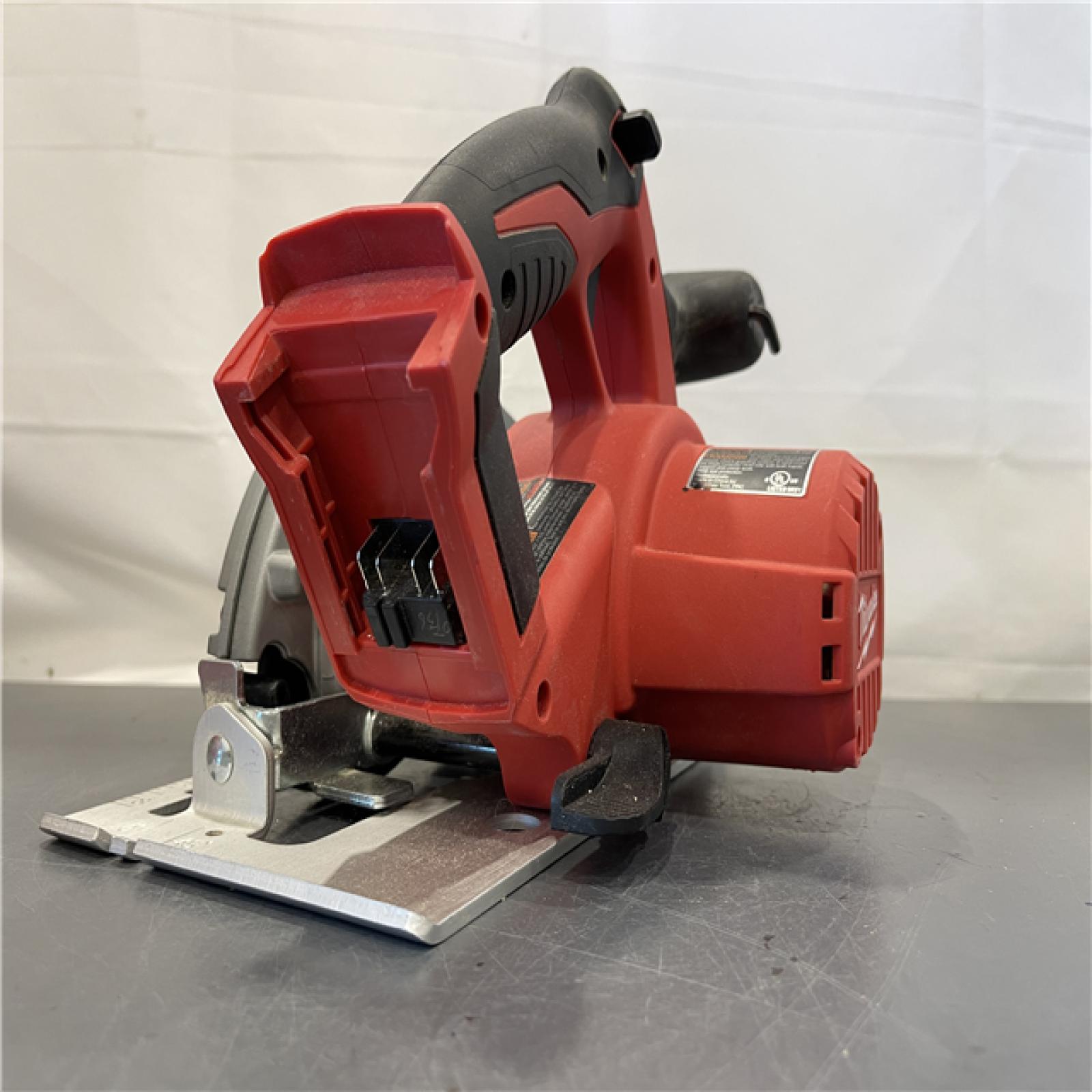 AS-IS - Milwaukee M18 Cordless 6-1/2 Circular Saw Bare Tool Only