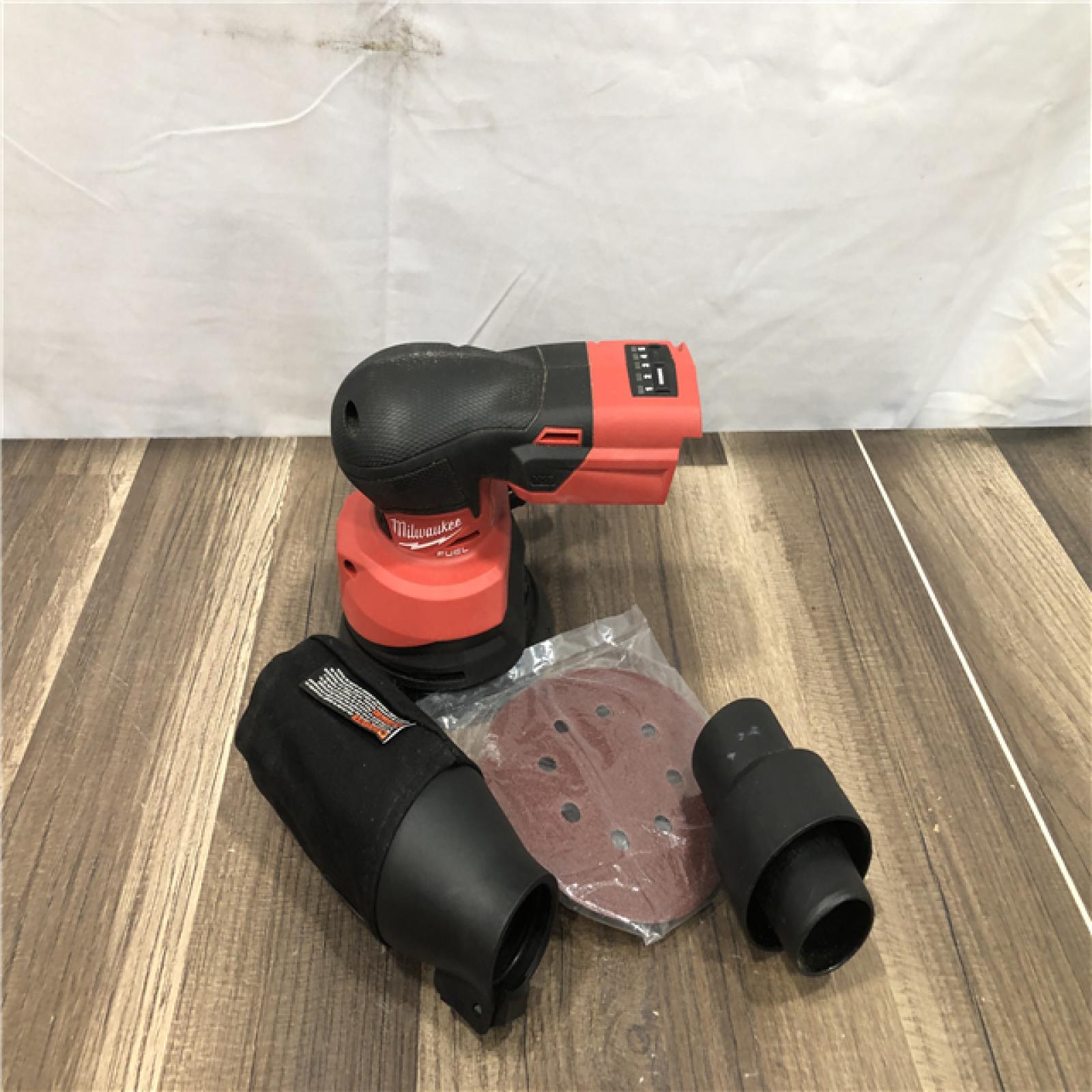 AS-IS Milwaukee 18V Lithium-Ion Brushless Cordless FUEL 5 in. Random Orbit Sander (Tool-Only)