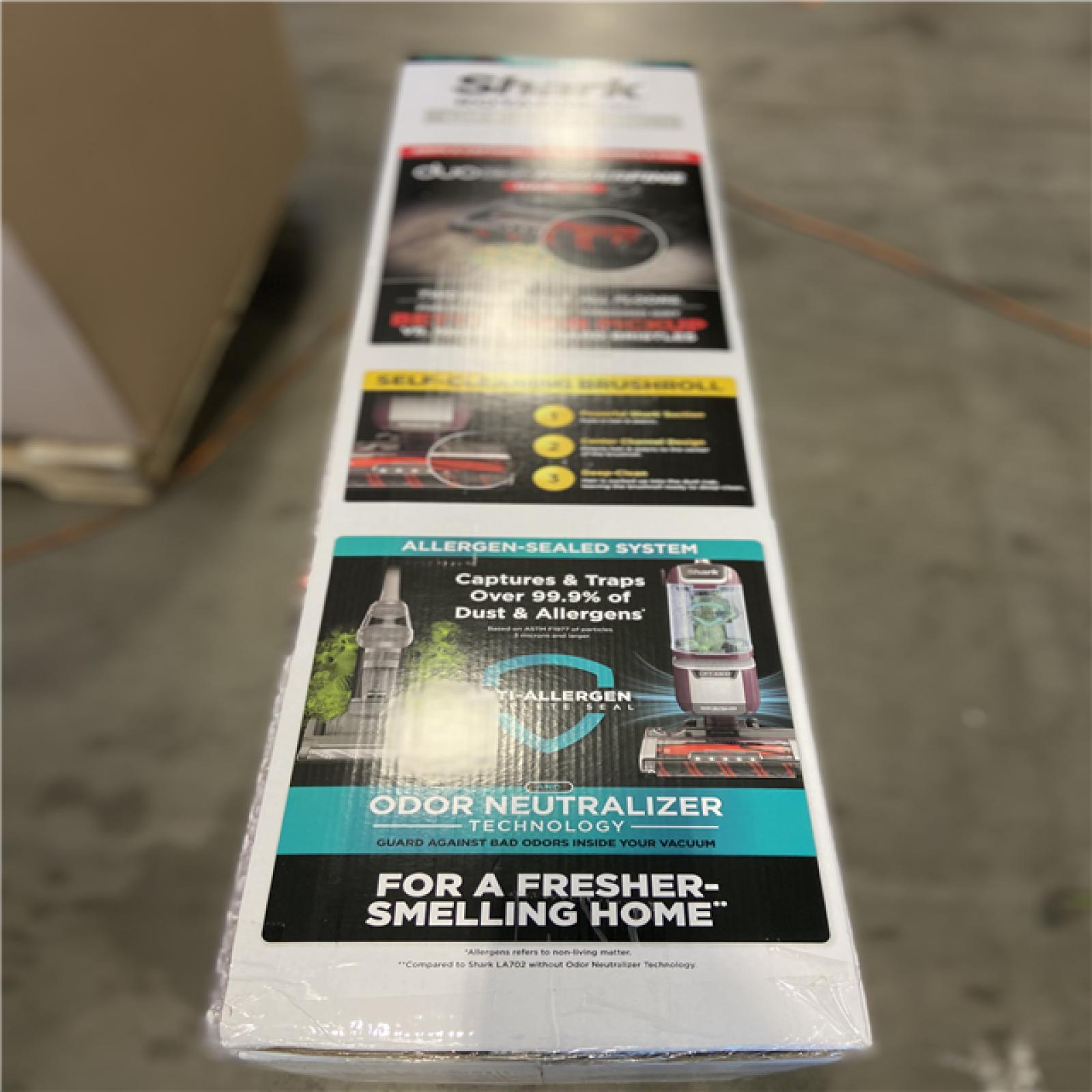 NEW! - Shark LA702 Rotator Pet Lift-Away ADV Upright Vacuum with DuoClean PowerFins HairPro & Odor Neutralizer Technology