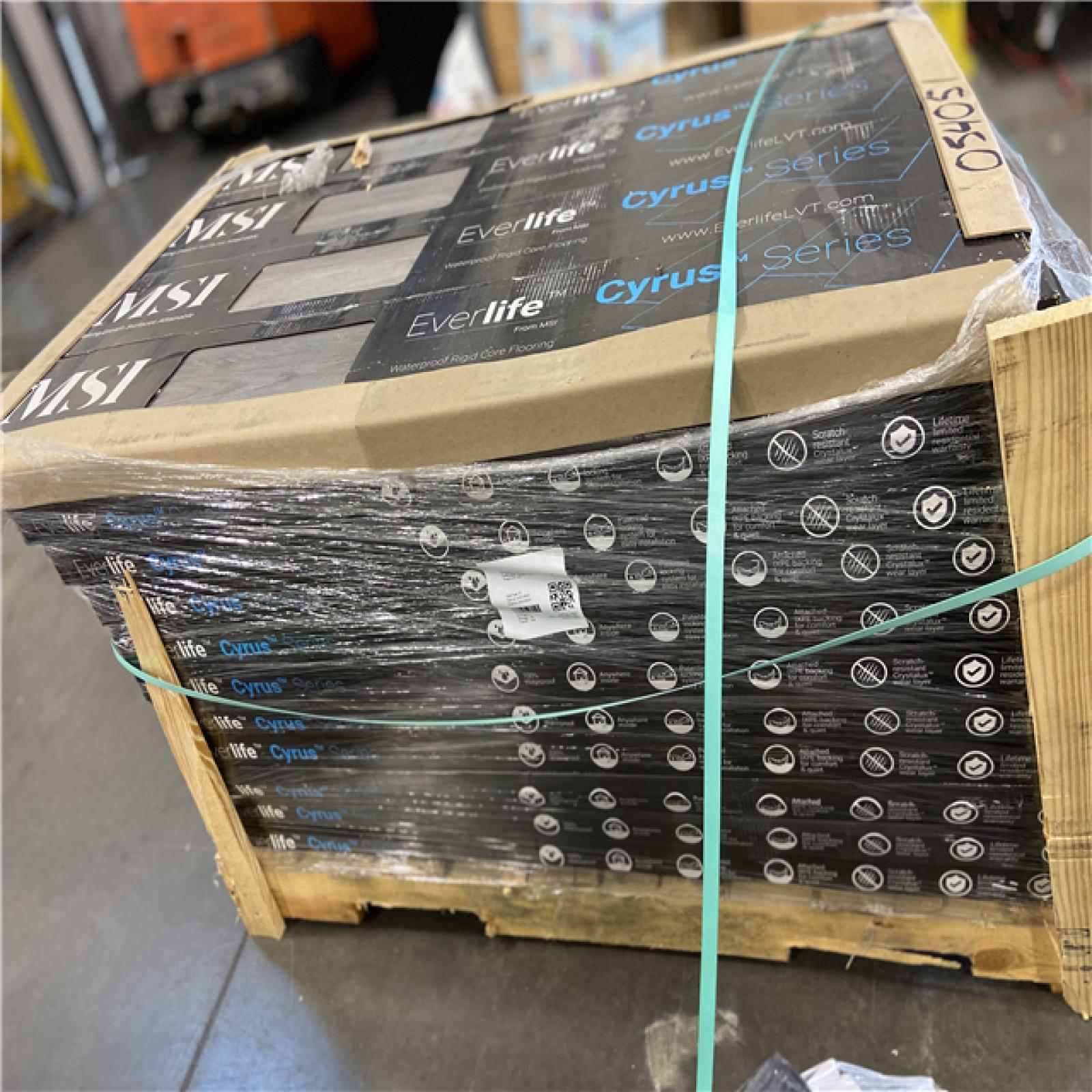 DALLAS LOCATION - Home Decorators Collection Pelican 12 MIL x 7 in. W x 48 in. L Waterproof Click Lock Luxury Vinyl Plank Flooring (23.8 sq.ft./Case) 44 CASES