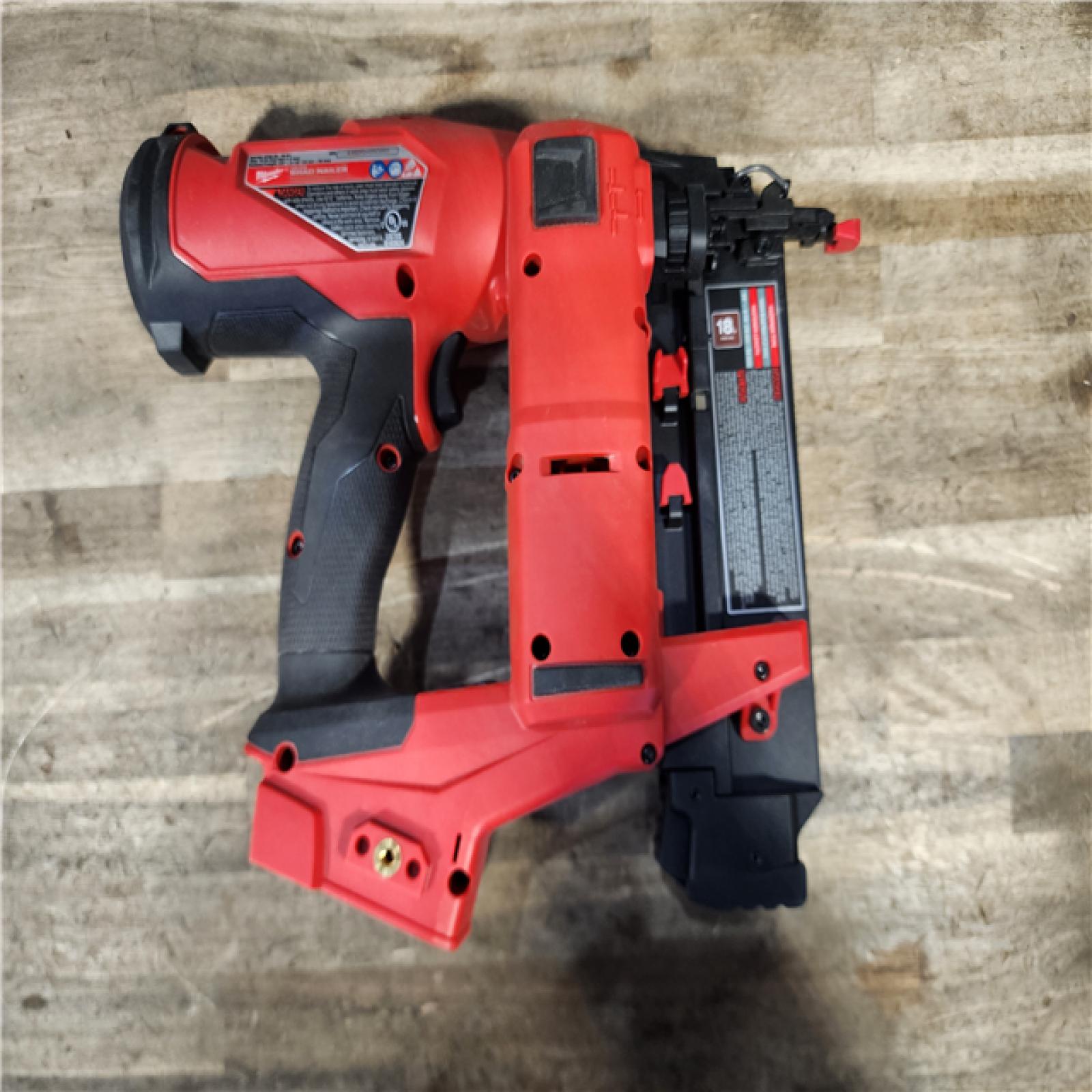 HOUSTON LOCATION - AS-IS Milwaukee M18 FUEL 18 Gauge Brad Nailer (TOOL ONLY)