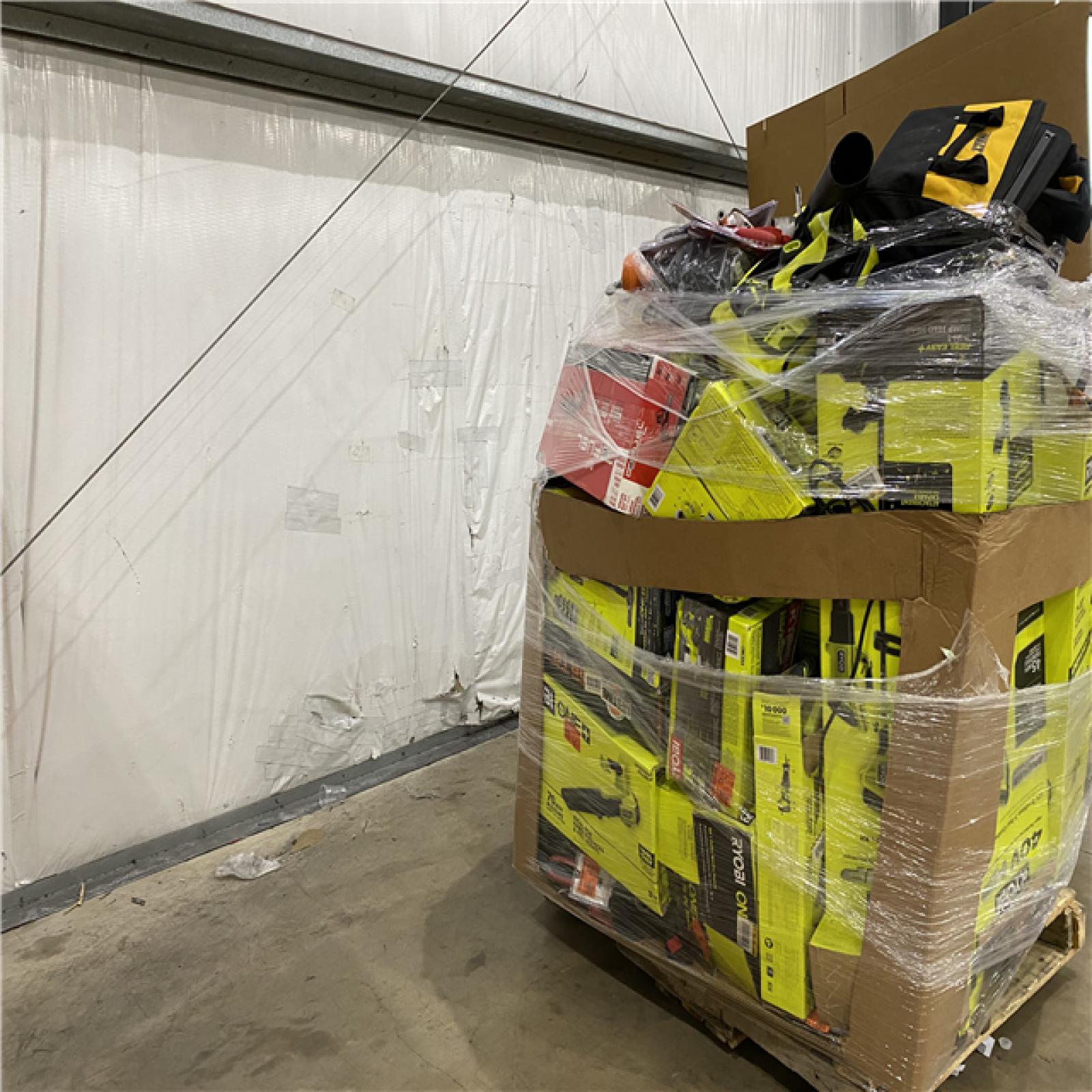 Houston Location AS IS - Tool Pallet