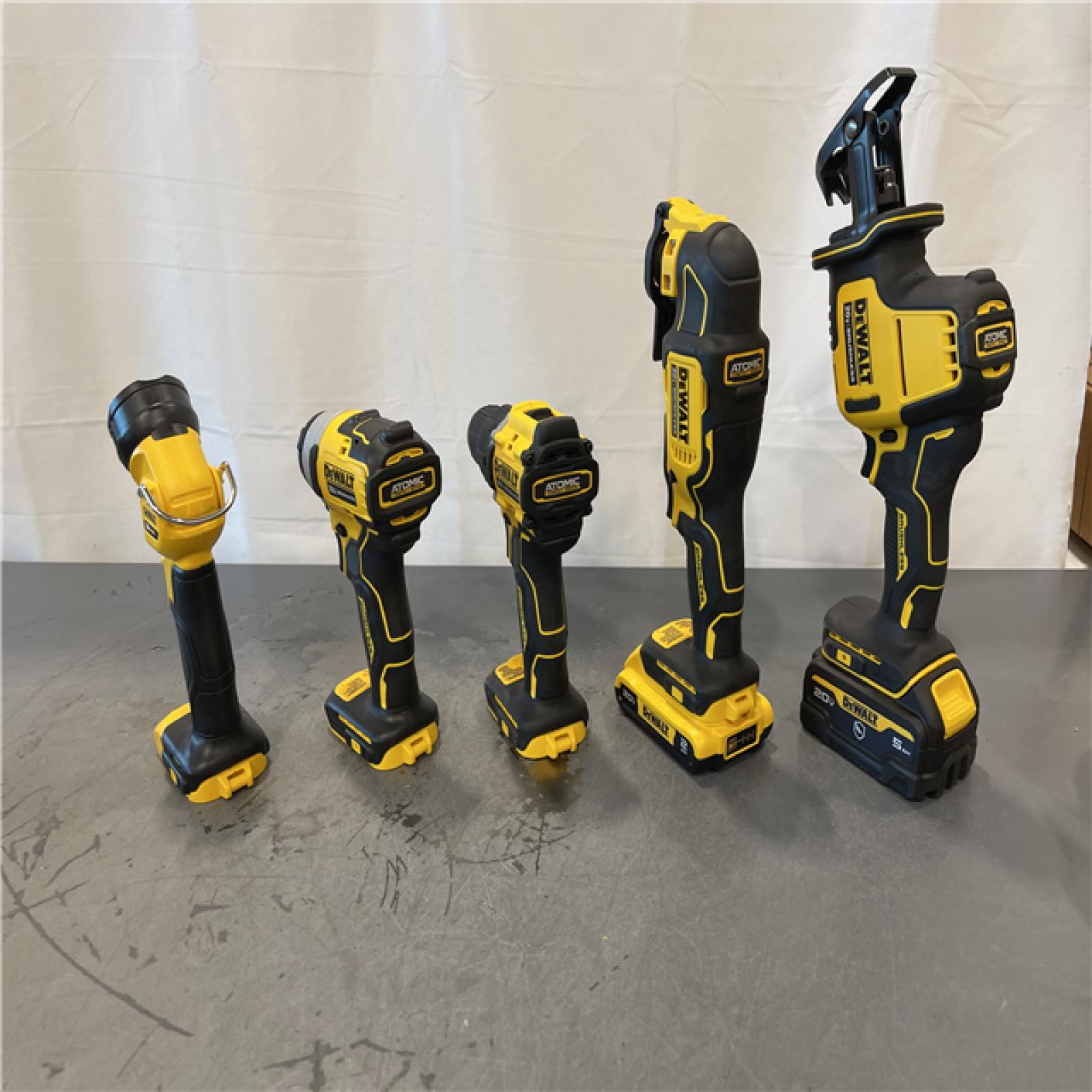 AS-IS - DEWALT 20-Volt MAX Lithium-Ion Cordless 7-Tool Combo Kit