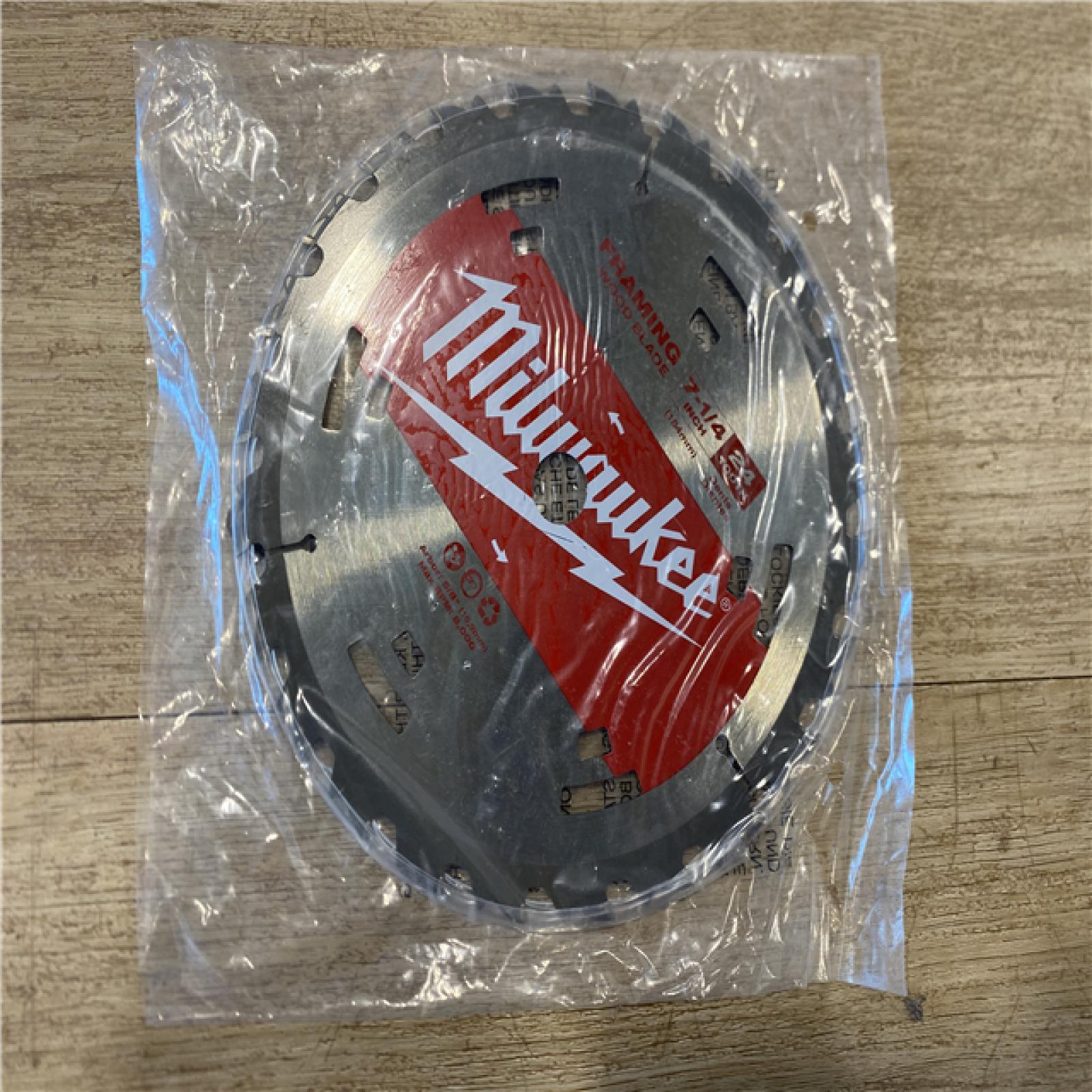 AS-IS Milwaukee 18V Lithium-Ion Brushless Cordless 7-1/4 in. Circular Saw (Tool-Only)