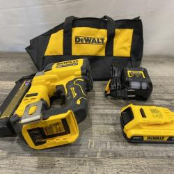 AS-IS DEWALT ATOMIC 20V MAX Lithium Ion Cordless 23 Gauge Pin Nailer Kit