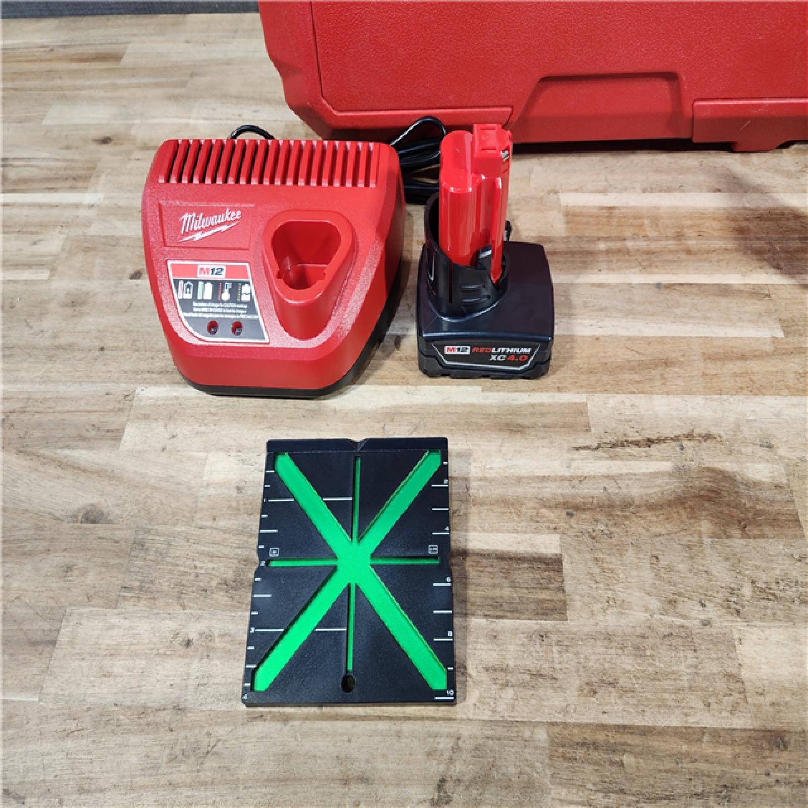 HOUSTON LOCATION - AS-IS (APPEARS LIKE NEW) Milwaukee 12-Volt Lithium-Ion Cordless Green 250 ft. 3-Plane Laser Level Kit