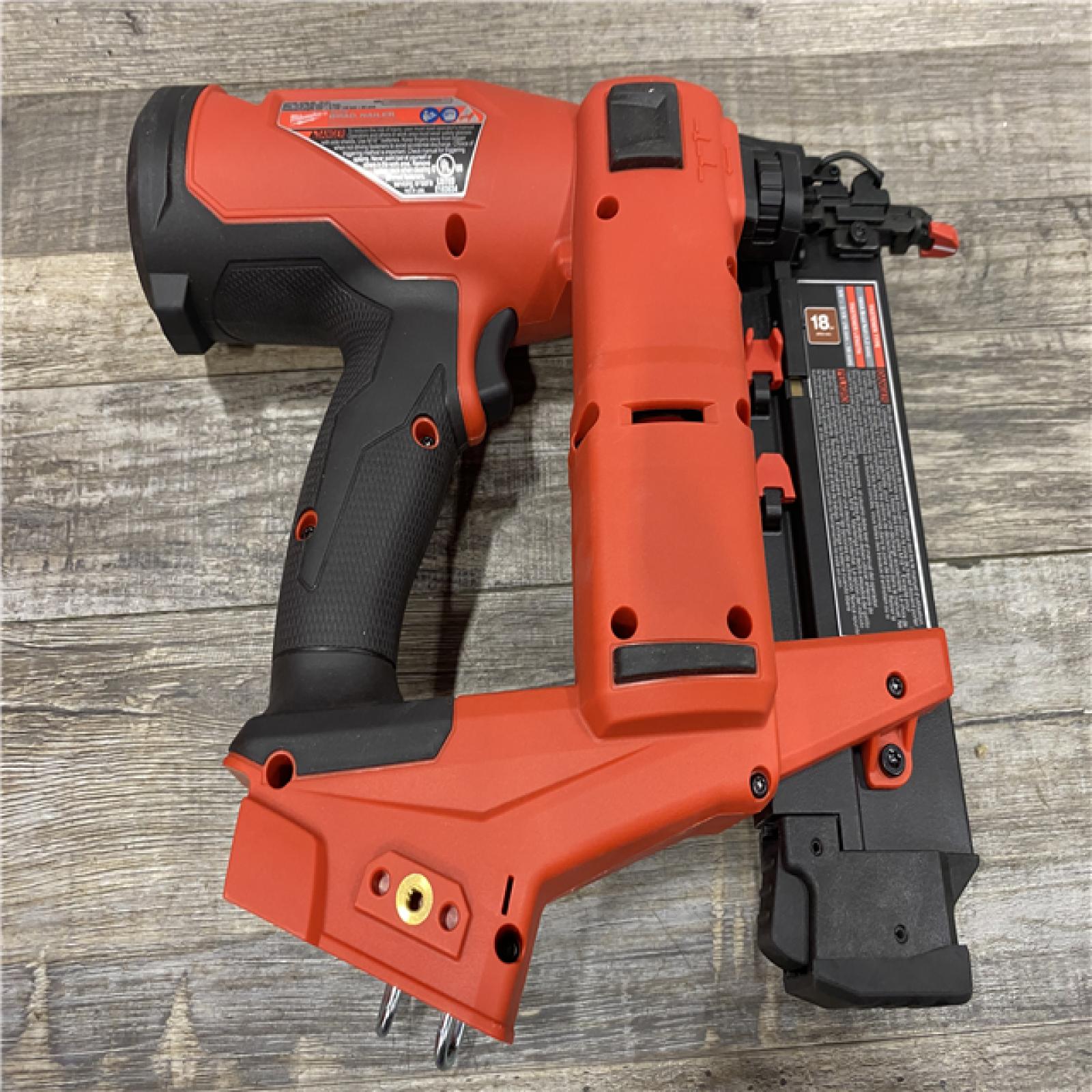 AS-IS Milwaukee FUEL 18-Volt Lithium-Ion Brushless Cordless Gen II 18-Gauge Brad Nailer (Tool-Only)