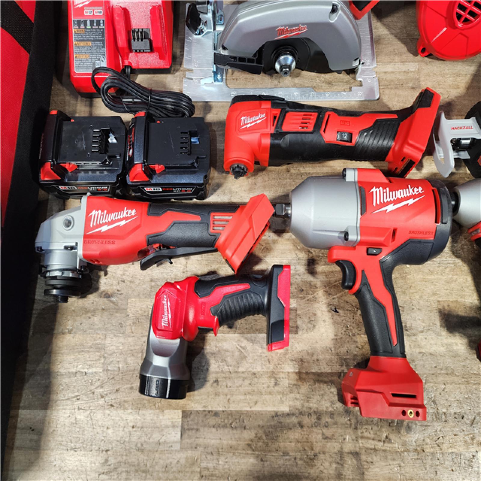 HOUSTON LOCATION - AS-IS (APPEARS LIKE NEW) Milwaukee 18-Volt Lithium-Ion Cordless (9-Tool) Combo Kit