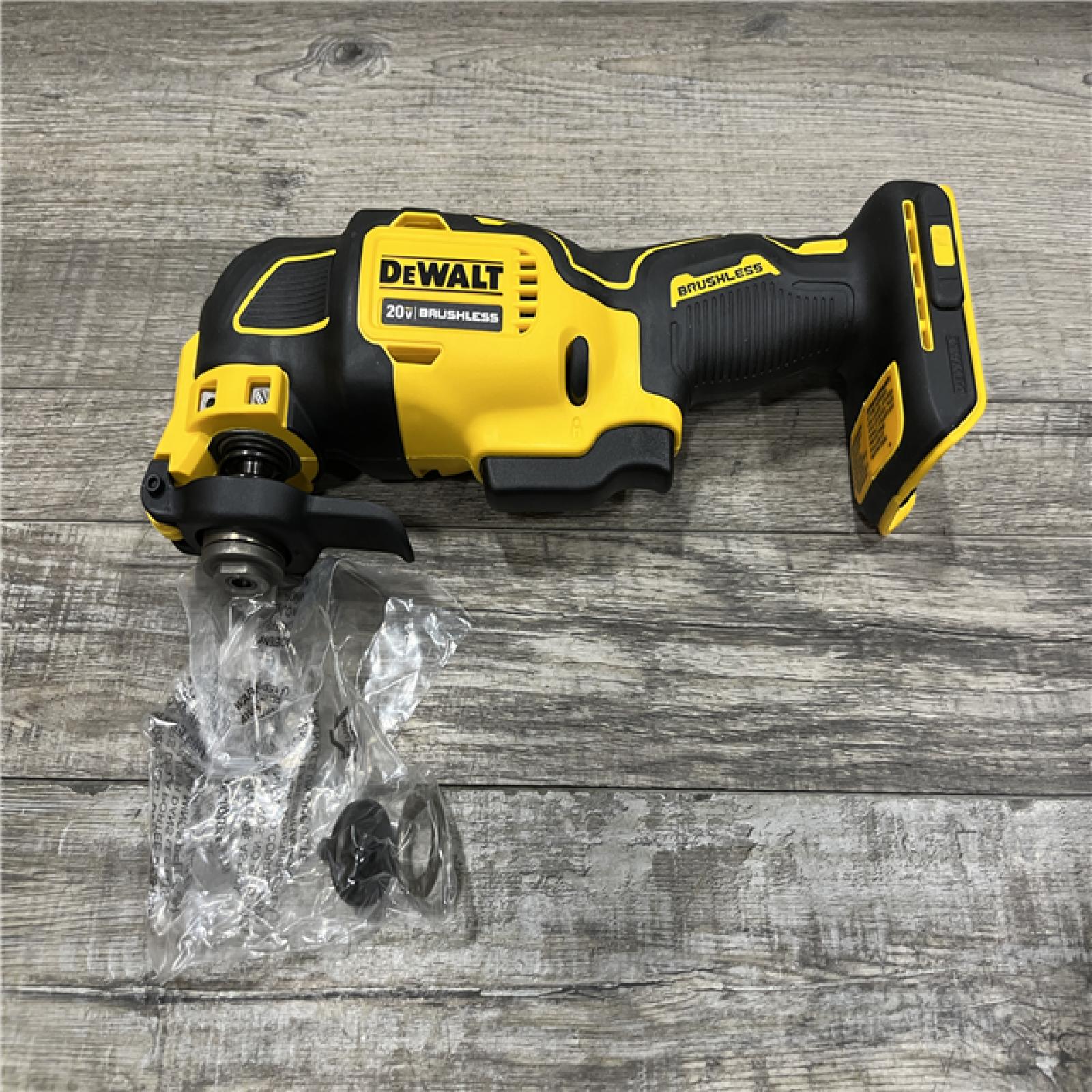 AS-IS DEWALT ATOMIC 20V MAX Cordless Brushless Oscillating Multi Tool (Tool Only)