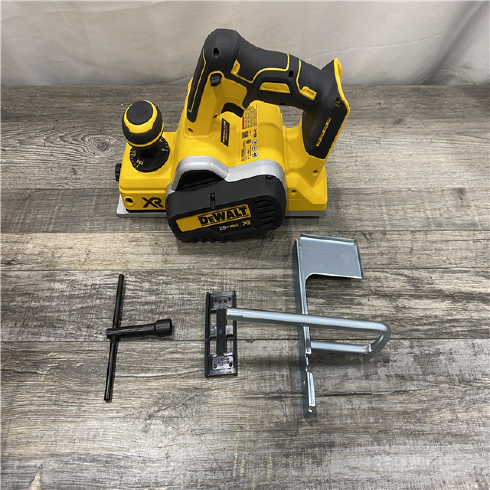AS-IS DEWALT 20V MAX XR Cordless Brushless 3-1/4 in. Planer (Tool Only)