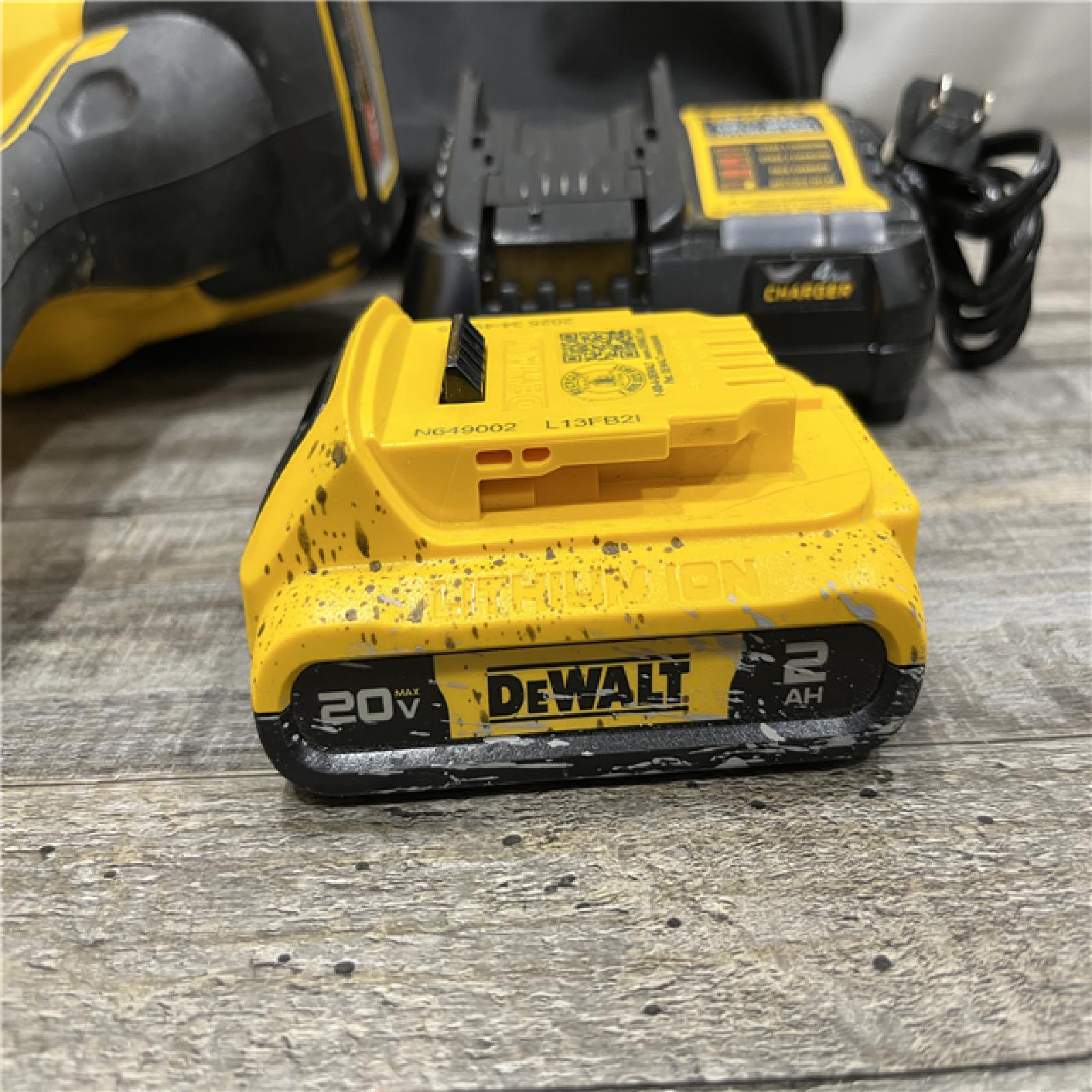 AS-IS DEWALT 20V MAX XR Lithium-Ion Cordless 18-Gauge Narrow Crown Stapler Kit