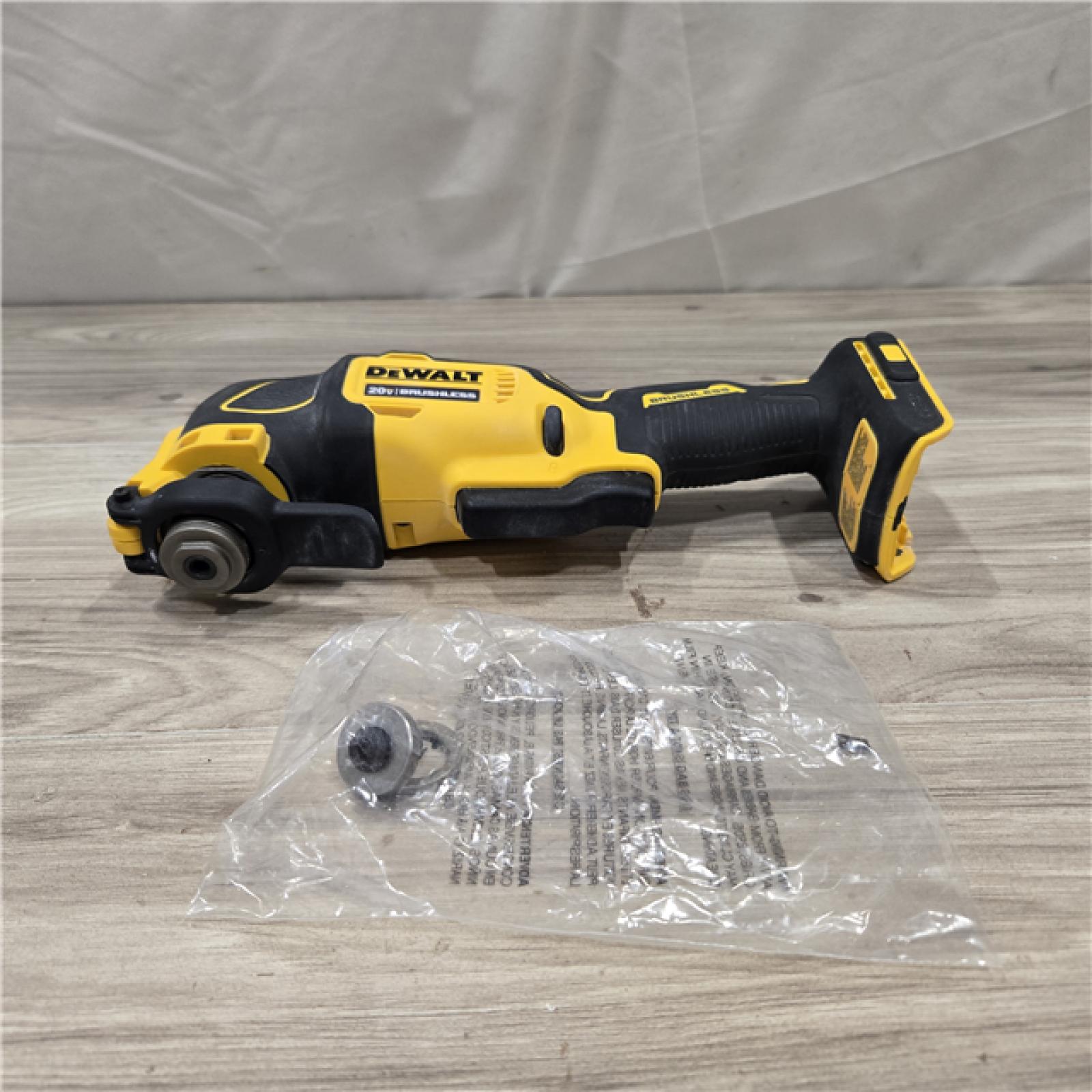 AS-IS DEWALT ATOMIC 20V MAX Cordless Oscillating Multi Tool (Tool Only)