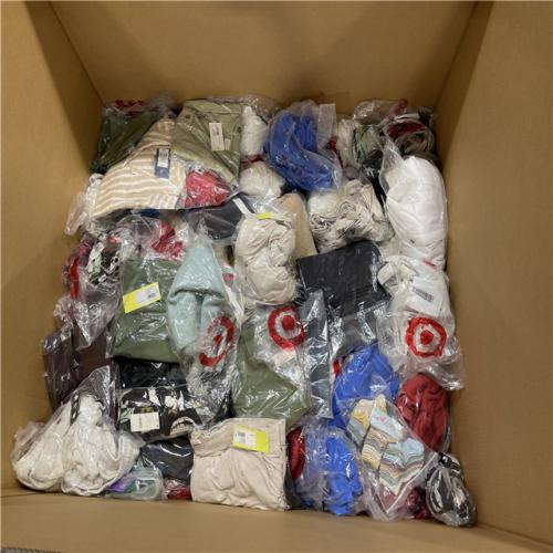 DALLAS LOCATION- NEW! BULLSEYE MIXED CLOTHING PALLET (750 Units)
