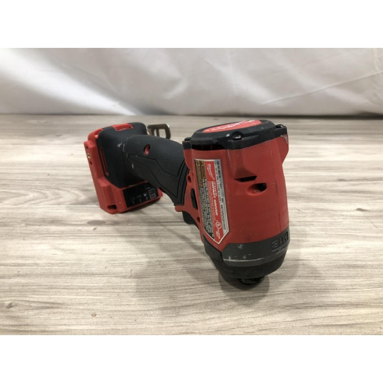 AS-IS Milwaukee 2953-20 18V Lithium-Ion Cordless 1/4 Hex Impact Driver (Tool-Only)
