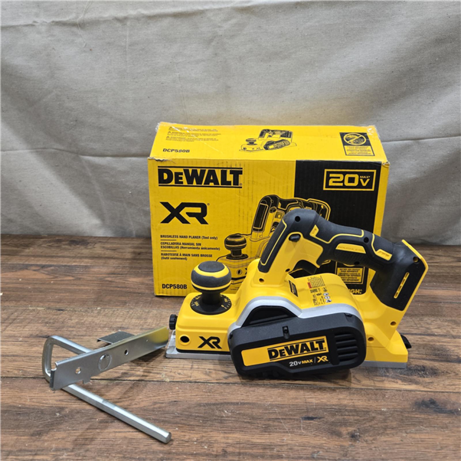AS-IS DEWALT 20-Volt MAX XR Lithium-Ion Cordless Brushless 3-1/4 in. Planer (Tool-Only)