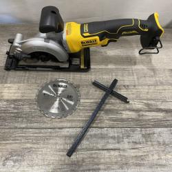 AS-IS DEWALT ATOMIC 20V MAX Cordless Brushless 4-1/2 in. Circular Saw (Tool Only)