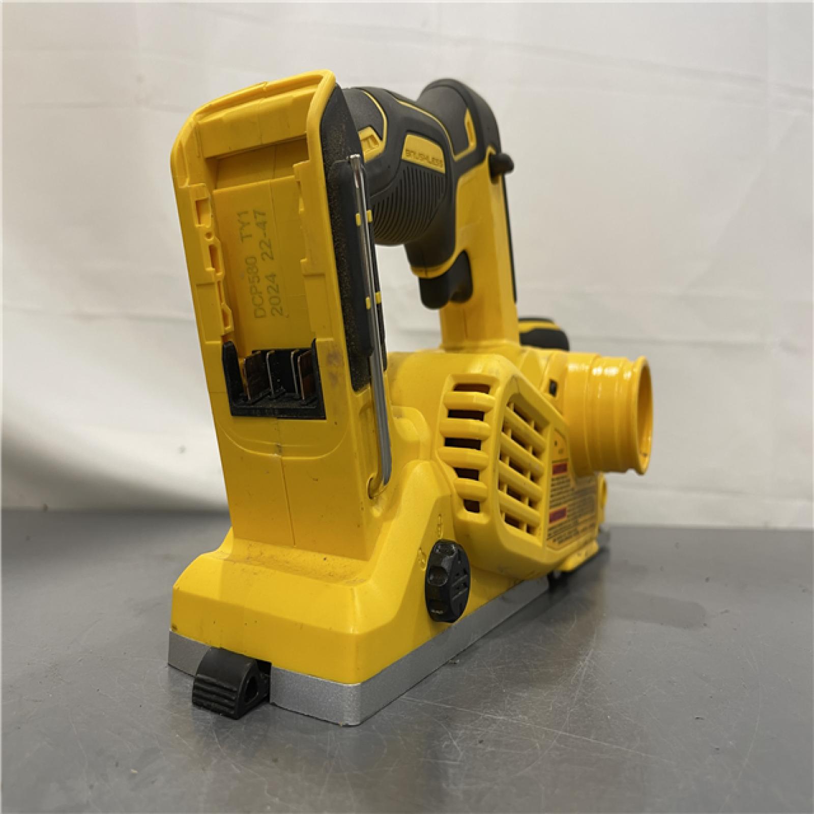 AS-IS - DEWALT 20V MAX XR Cordless Brushless 3-1/4 in. Planer (Tool Only)