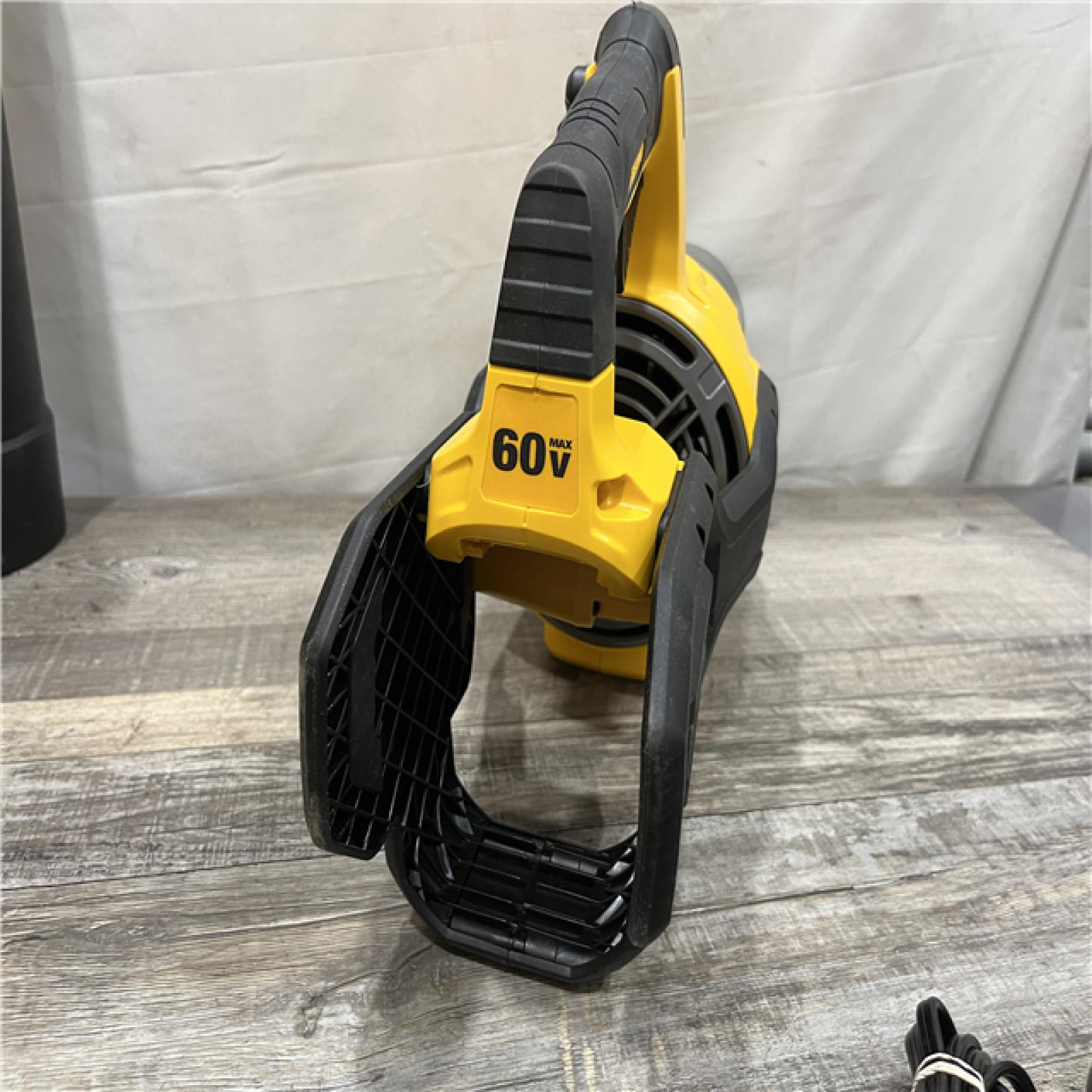 AS-IS DEWALT FLEXVOLT 60V MAX 125 MPH 600 CFM Brushless Cordless Battery Powered Blower Kit