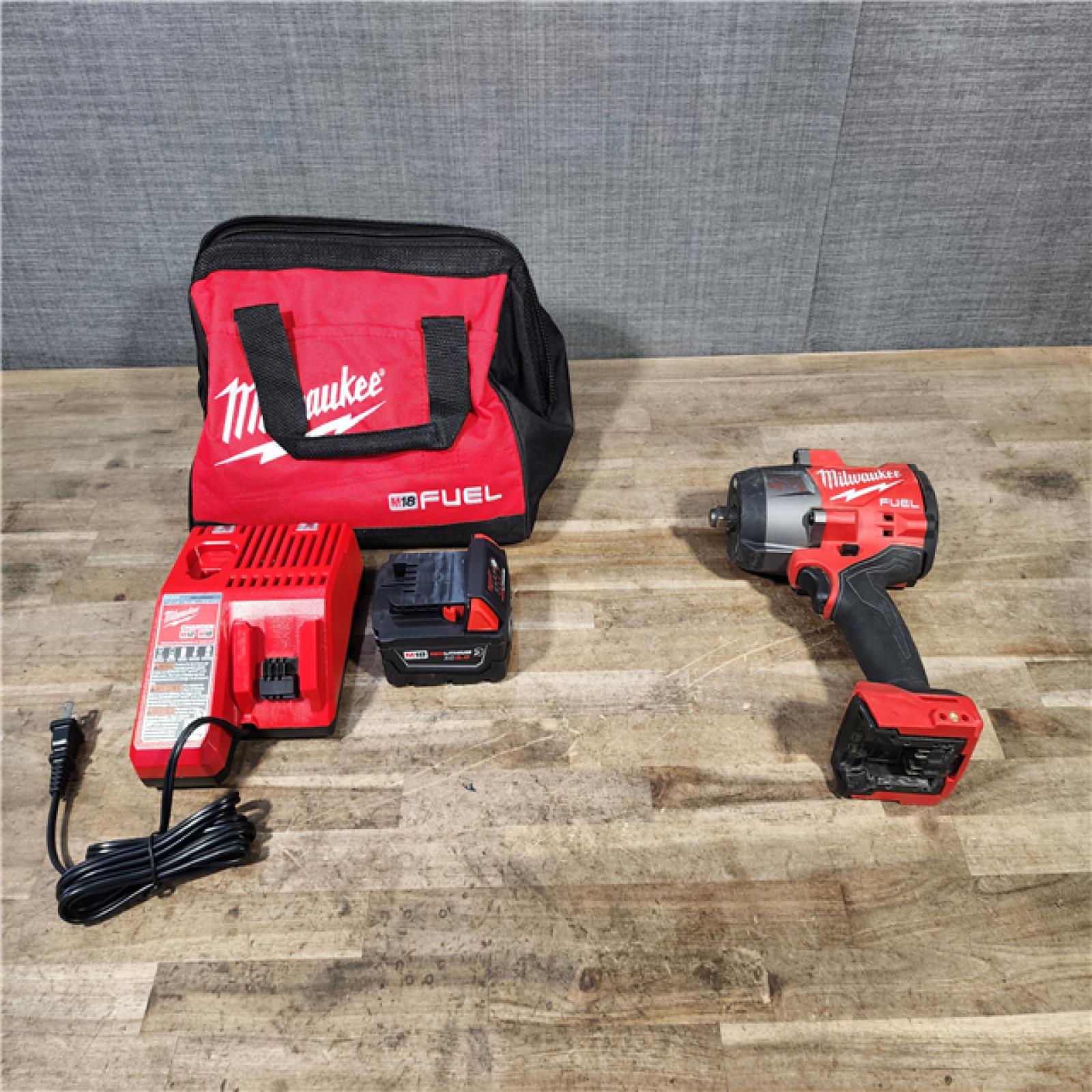 HOUSTON LOCATION - AS-IS Milwaukee M18 FUEL 18V Lithium-Ion Brushless Cordless 1/2 in. Impact Wrench w/Friction Ring Kit