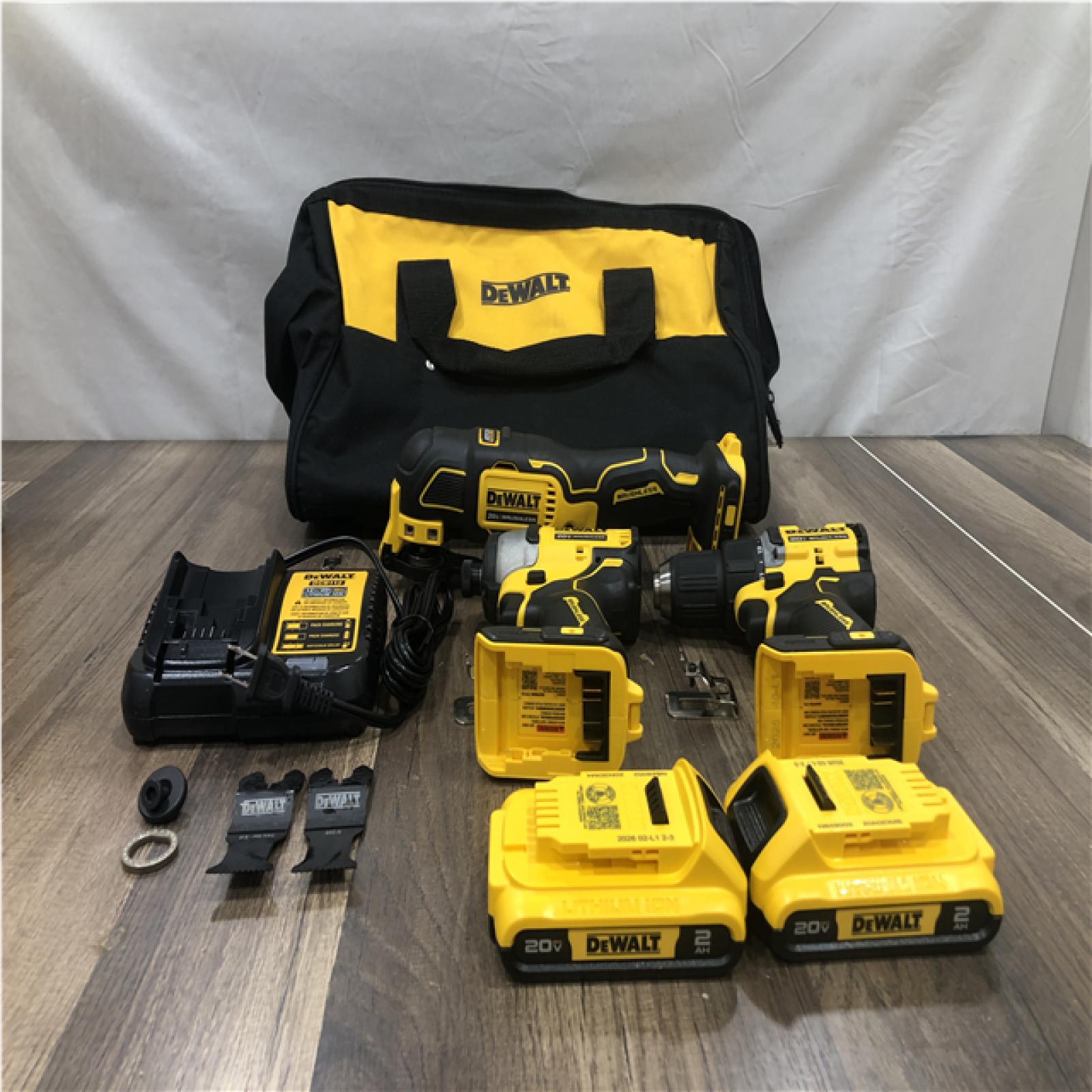 AS-IS DEWALT ATOMIC 20-Volt Lithium-Ion Cordless Brushless (4-Tool) Combo Kit