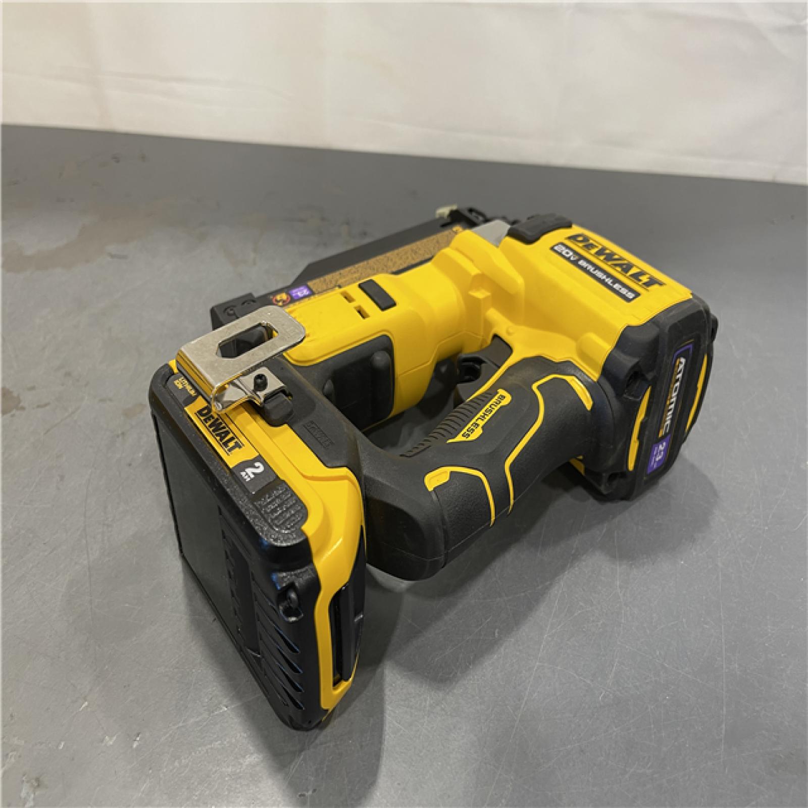 AS-IS - DeWalt ATOMIC 20V MAX Lithium Ion Cordless 23 Gauge Pin Nailer Kit