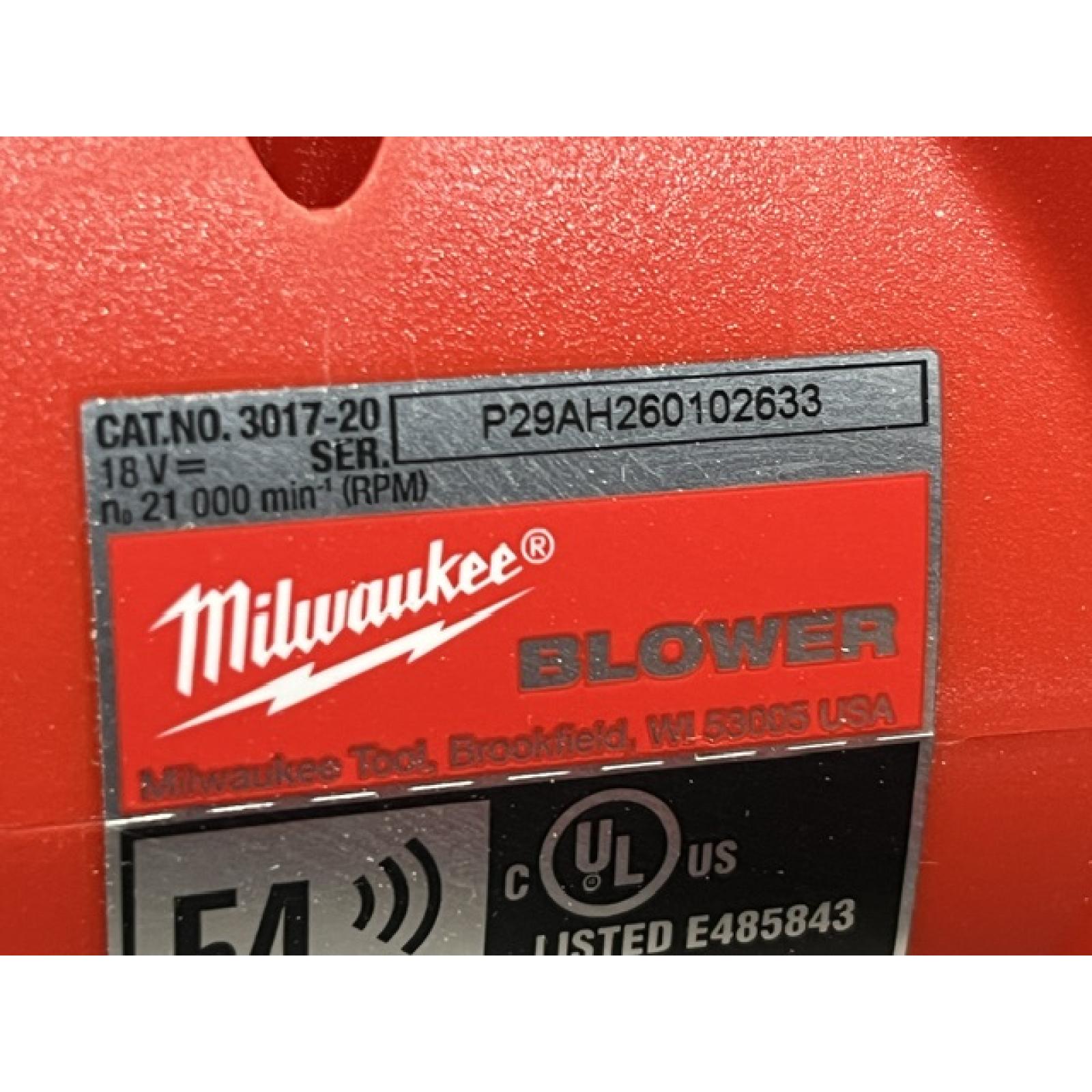 AS-IS Milwaukee FUEL 120 MPH 500 CFM 18V Brushless Cordless Battery Powered Leaf Blower Kit