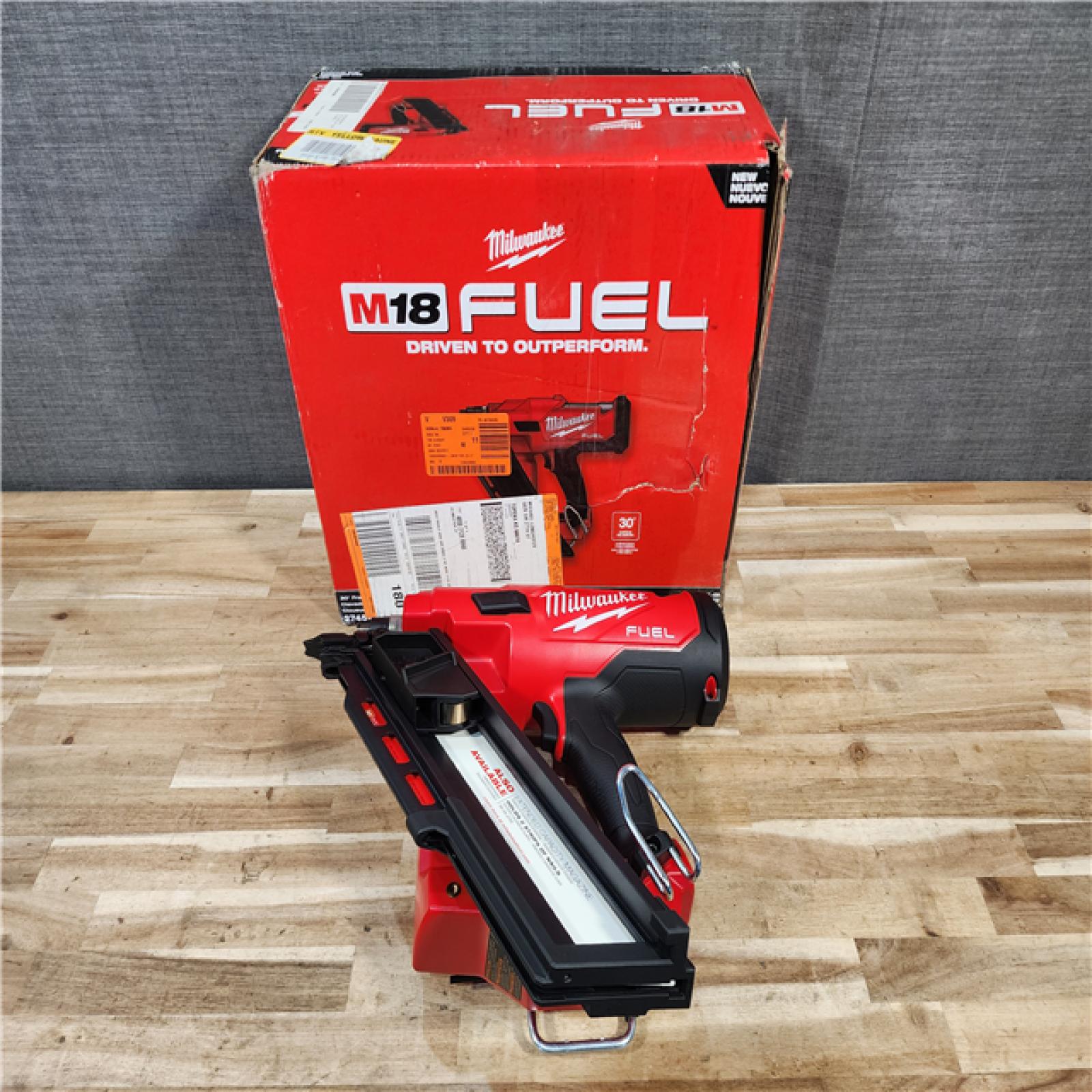 HOUSTON LOCATION - AS-IS (APPEARS LIKE NEW) Milwaukee FUEL 3-1/2 in. 18-Volt 30-Degree Lithium-Ion Brushless Cordless Framing Nailer (Tool-Only)