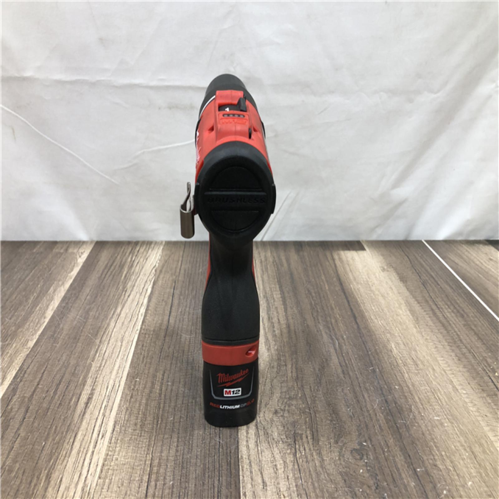 AS-IS Milwaukee  12-Volt Lithium-Ion Brushless Cordless Subcompact Brushless Drill Driver Kit