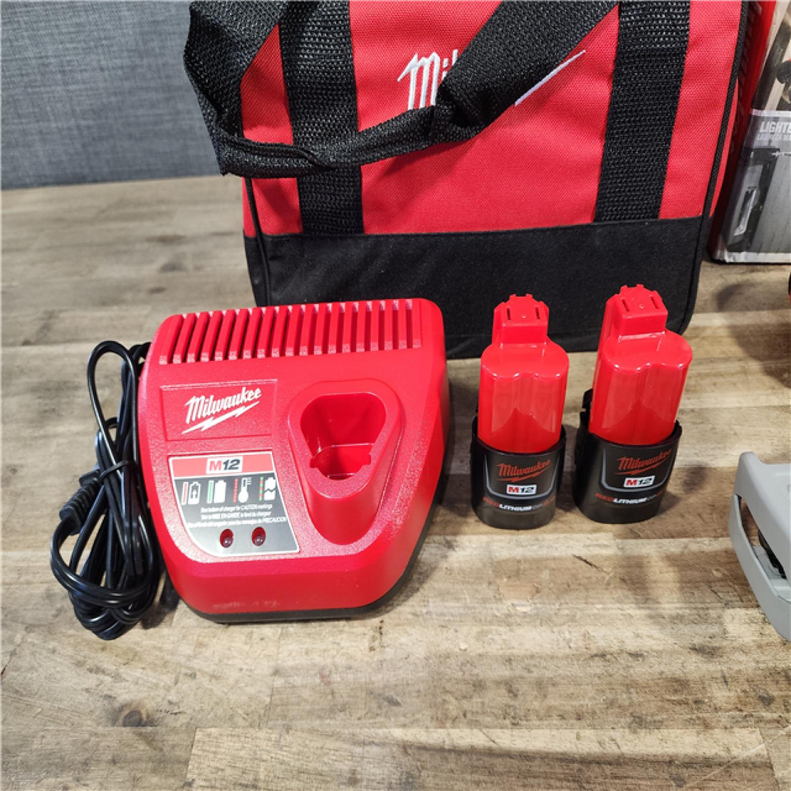 HOUSTON LOCATION - AS-IS Milwaukee 12V Lithium-Ion Brushless Cordless Subcompact Drill and Impact Driver Kit