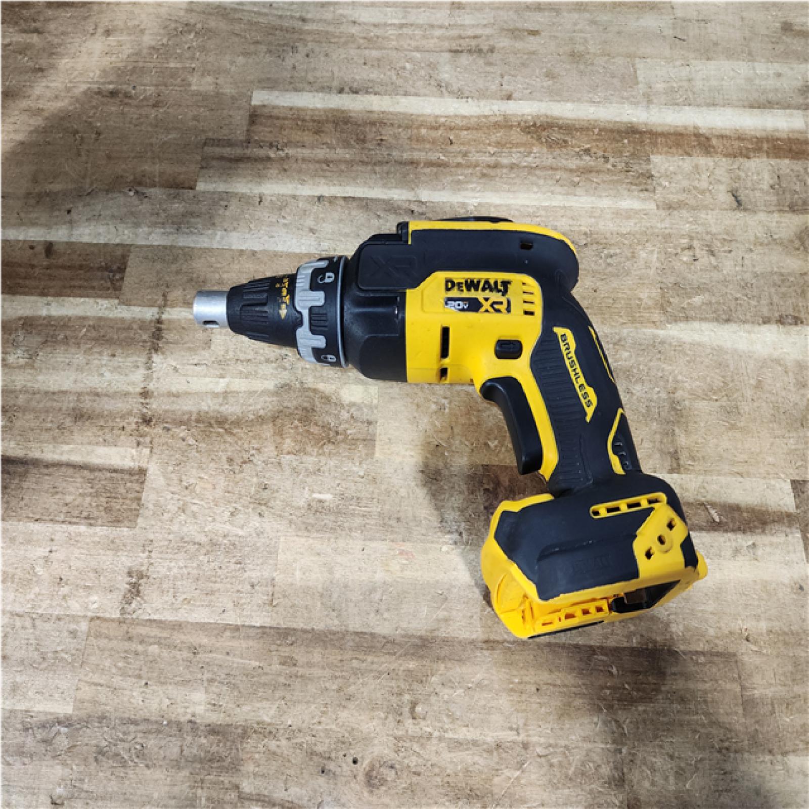 Houston Location AS-IS DEWALT XR 20V MAX Lithium-Ion Cordless Brushless Screw Gun (Tool Only)