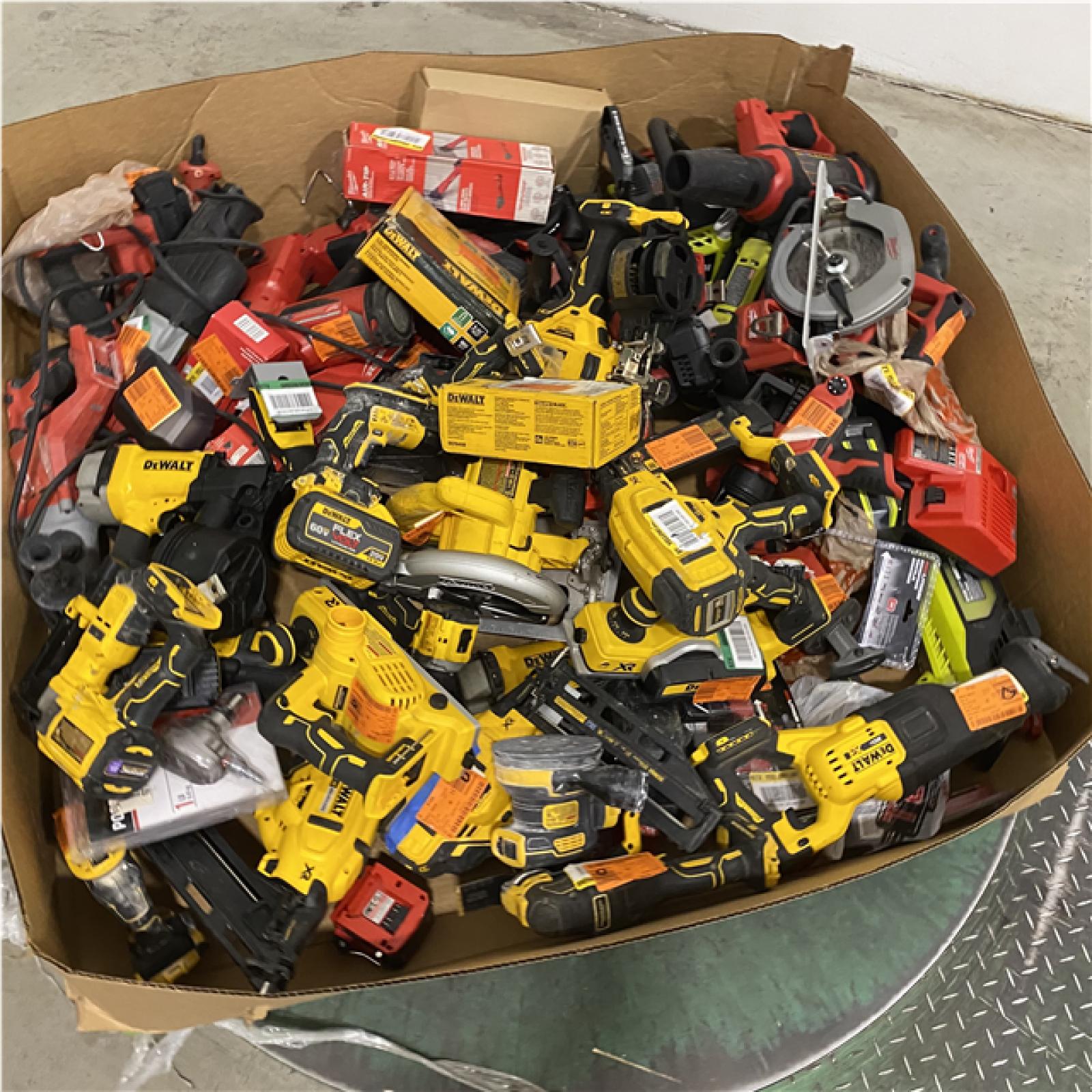 Dallas Location - As-Is Tool Pallet