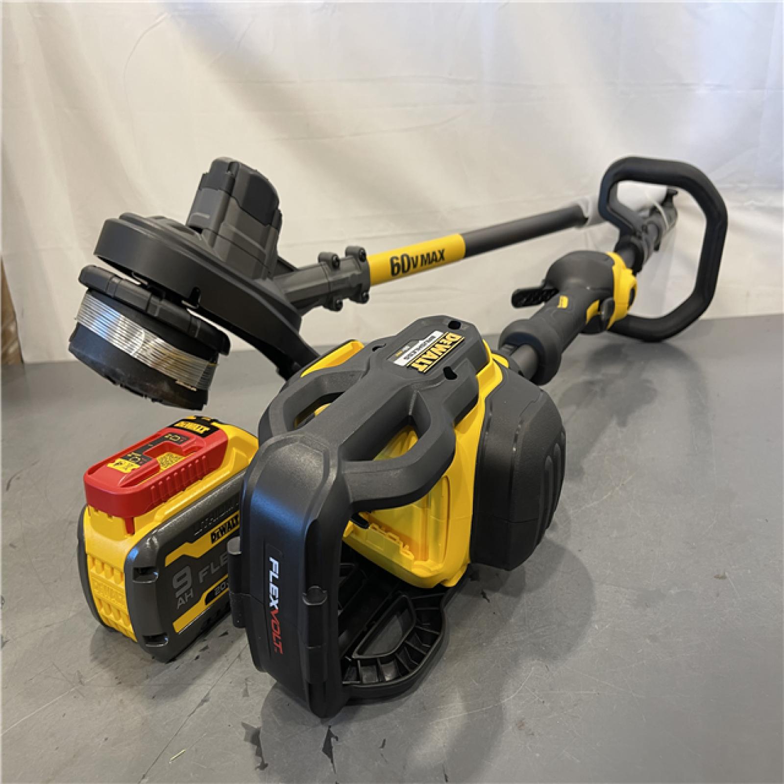 AS-IS -  DeWalt FLEXVOLT 60V MAX 15 in. Brushless Cordless Battery Powered String Trimmer Kit