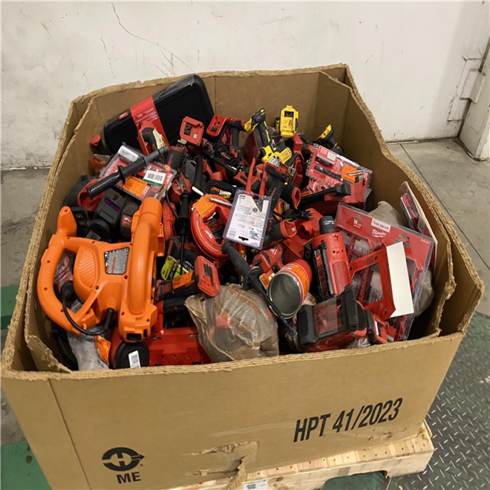 Dallas Location - As-Is Tool Pallet