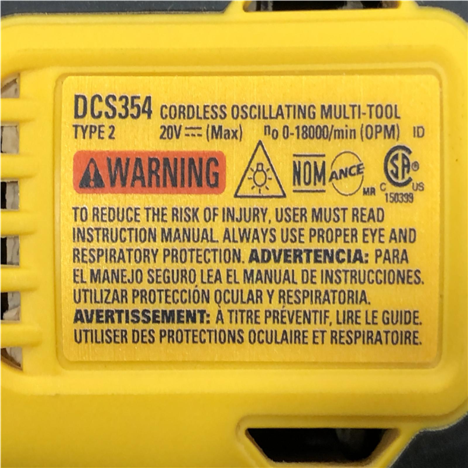 AS-IS DEWALT ATOMIC 20V MAX Lithium-Ion Cordless Brushless Oscillating Tool Kit