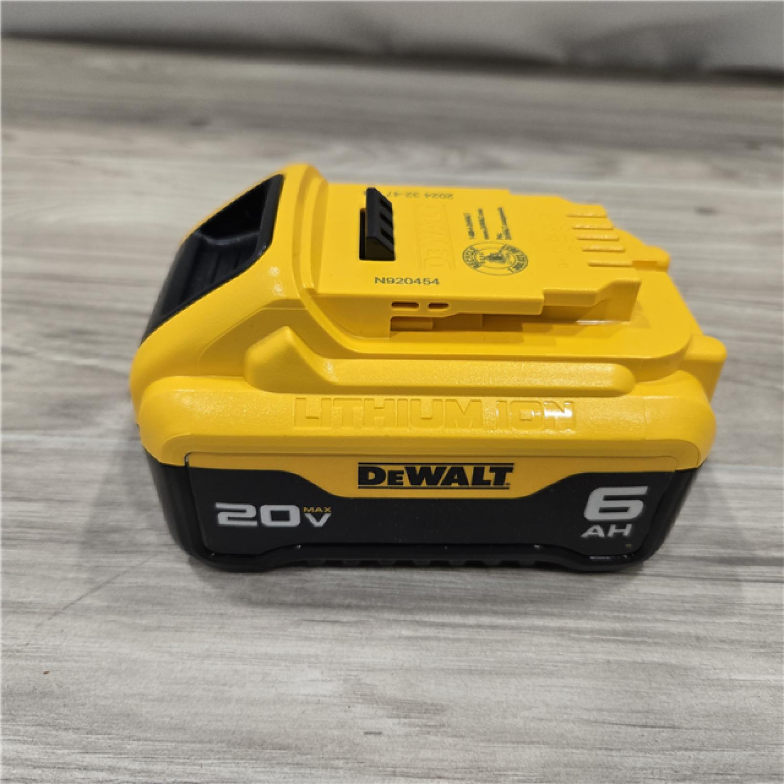 LIKE NEW! - DEWALT 20V MAX XR Premium Battery Pack 6.0Ah