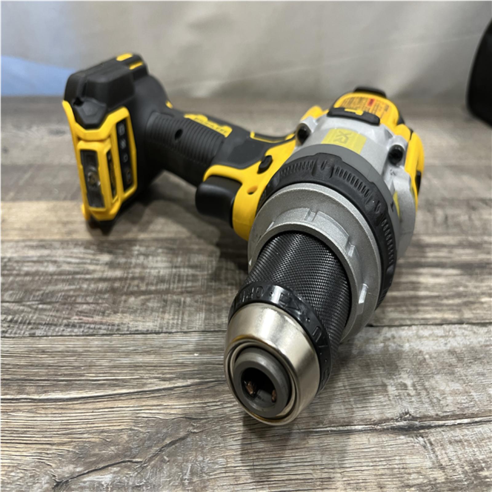 AS-IS DEWALT 20V XR Lithium-Ion Cordless Hammer Drill Kit