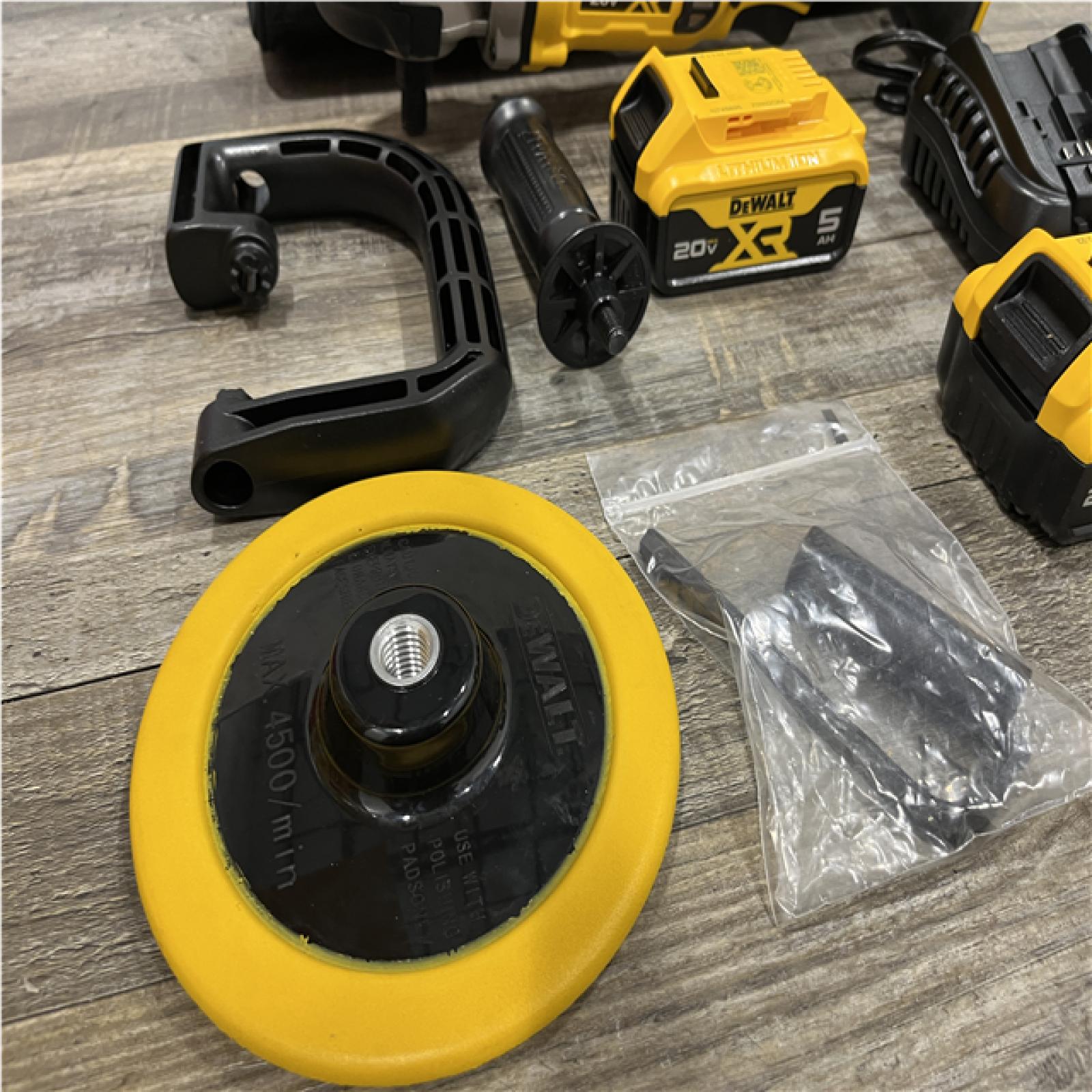 AS-IS DEWALT 20V MAX XR Cordless Brushless 7 in. Variable Speed Rotary Polisher Kit