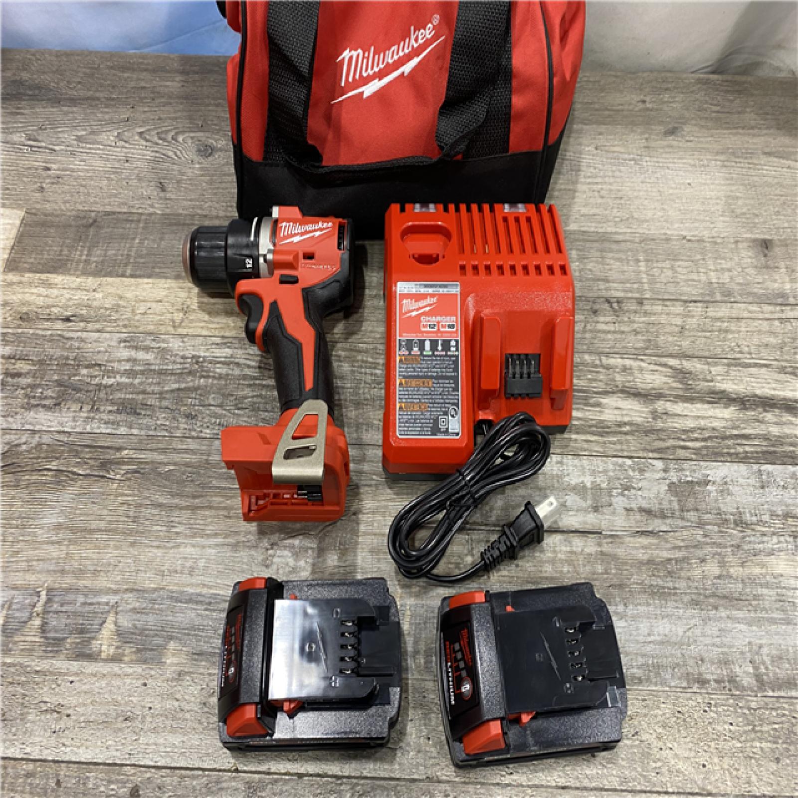 AS-IS Milwaukee 18V Lithium-Ion Brushless Cordless 1/2 in. Compact Drill/Driver Kit