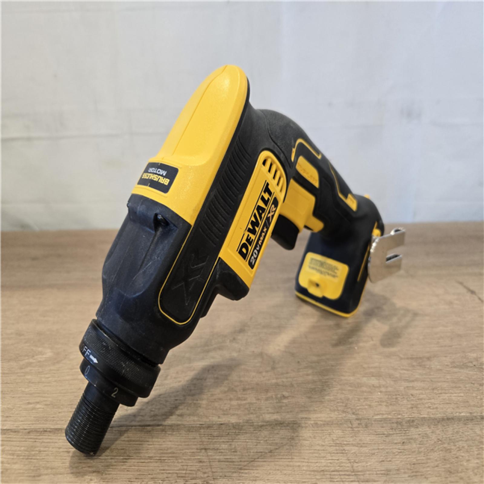 AS-IS DEWALT 20V MAX XR Cordless Drywall Screw Gun Threaded Clutch Housing (Tool Only)